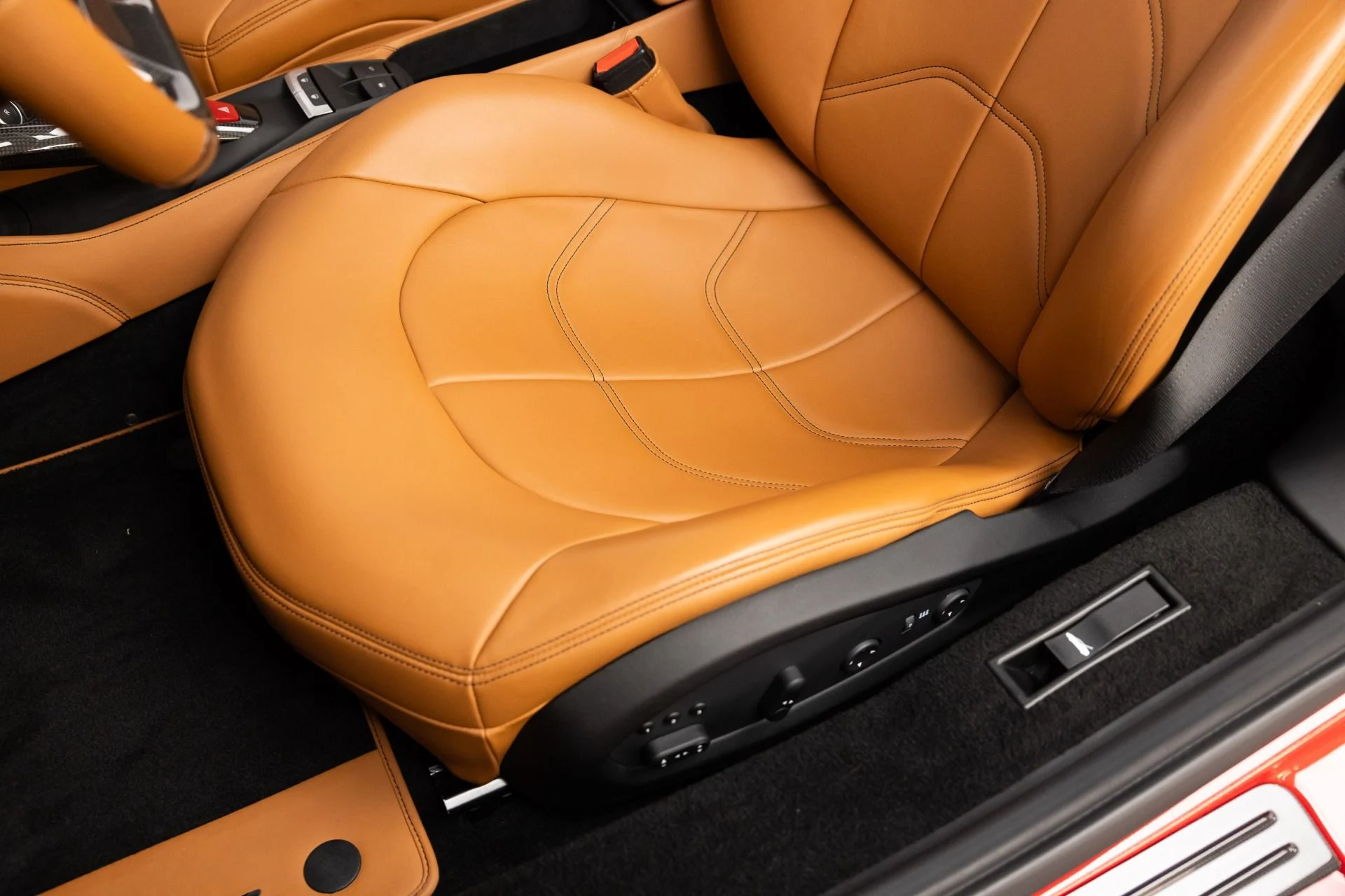 mph060_987592134_Used_2019_Ferrari_488_Spider_1787231247_5efc919141