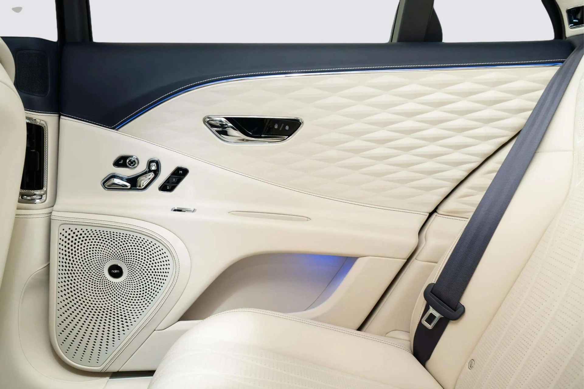 mph060_998940527_97450c58_e685_4768_8ba6_21c4bc725c36_8a50ae119a