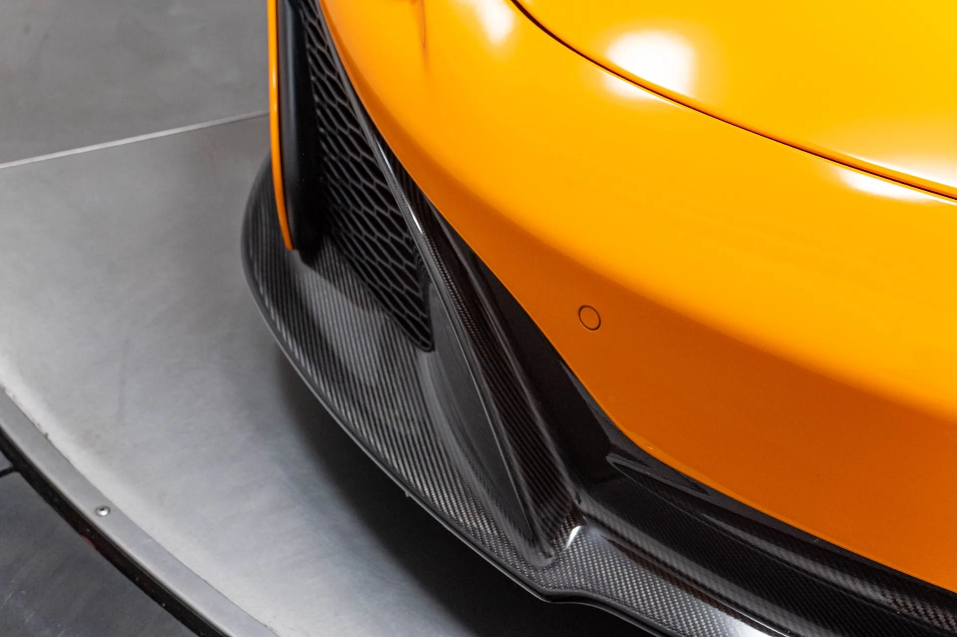 mph061_1022121310_Used_2015_Mc_Laren_650_S_Spider_1784647983_b85bbf5c4d