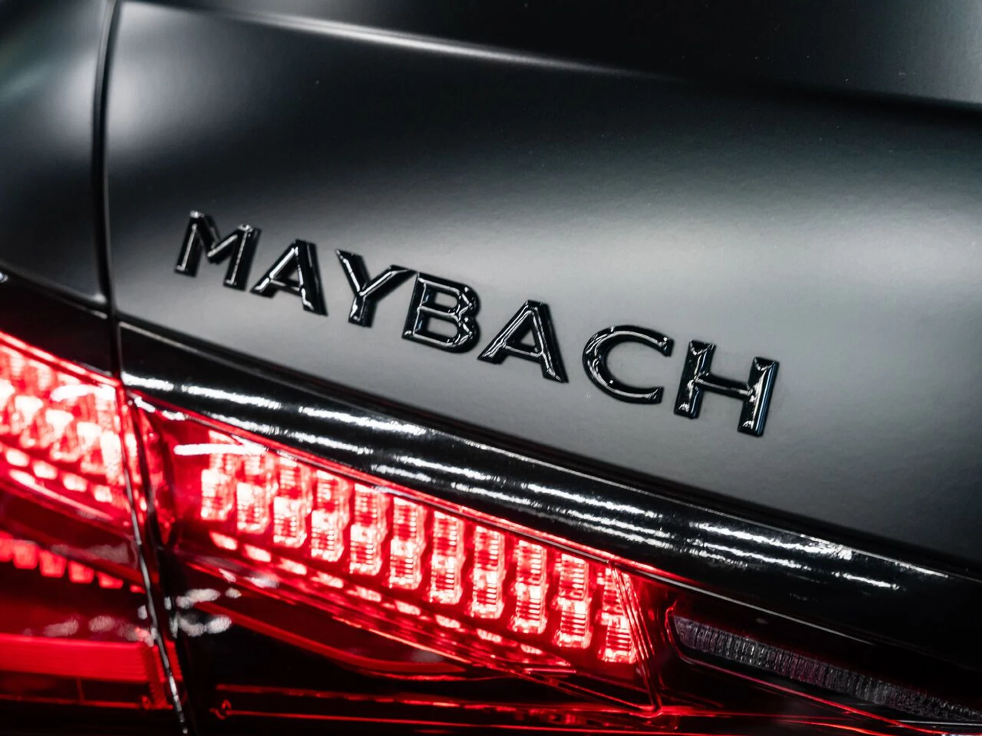 mph061_1024168266_mercedes_benz_s_class_2023_7b2cda1dc3