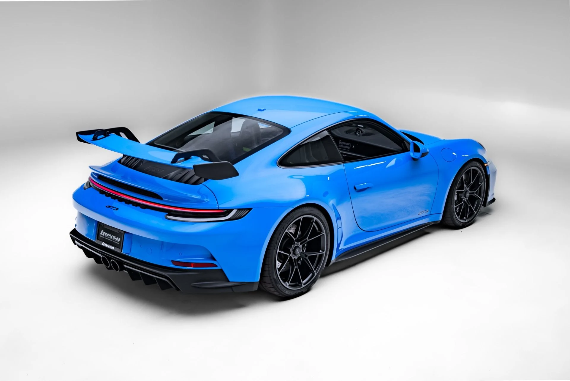 mph061_1025765425_Used_2023_Porsche_911_GT_3_1771960783_075a0f721d