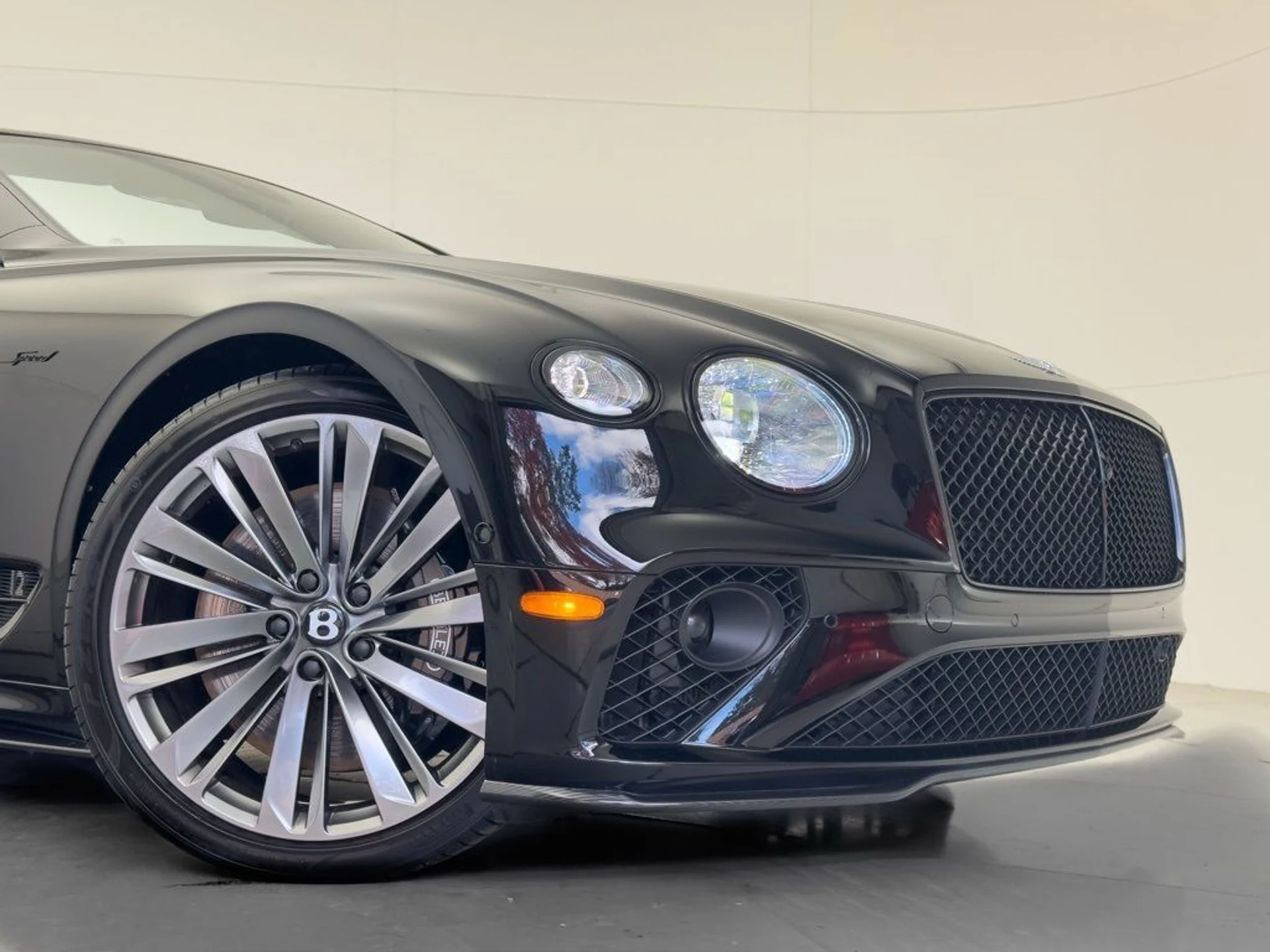 mph061_1065690582_dm37fka0rea7v5dy207s8jcurz1n_e7d0b38d99