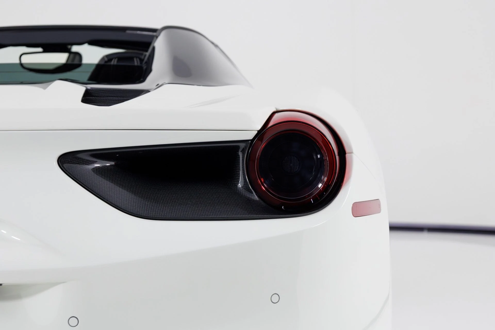 mph061_1096108507_Used_2018_Ferrari_488_Spider_1768934448_9957e27f02