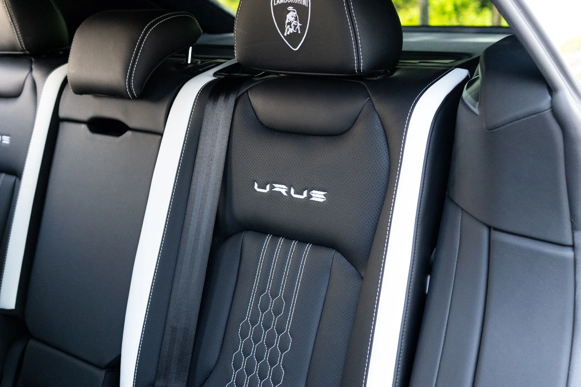 mph061_1113556392_Used_2023_Lamborghini_Urus_S_1780940773_06fc6b7831