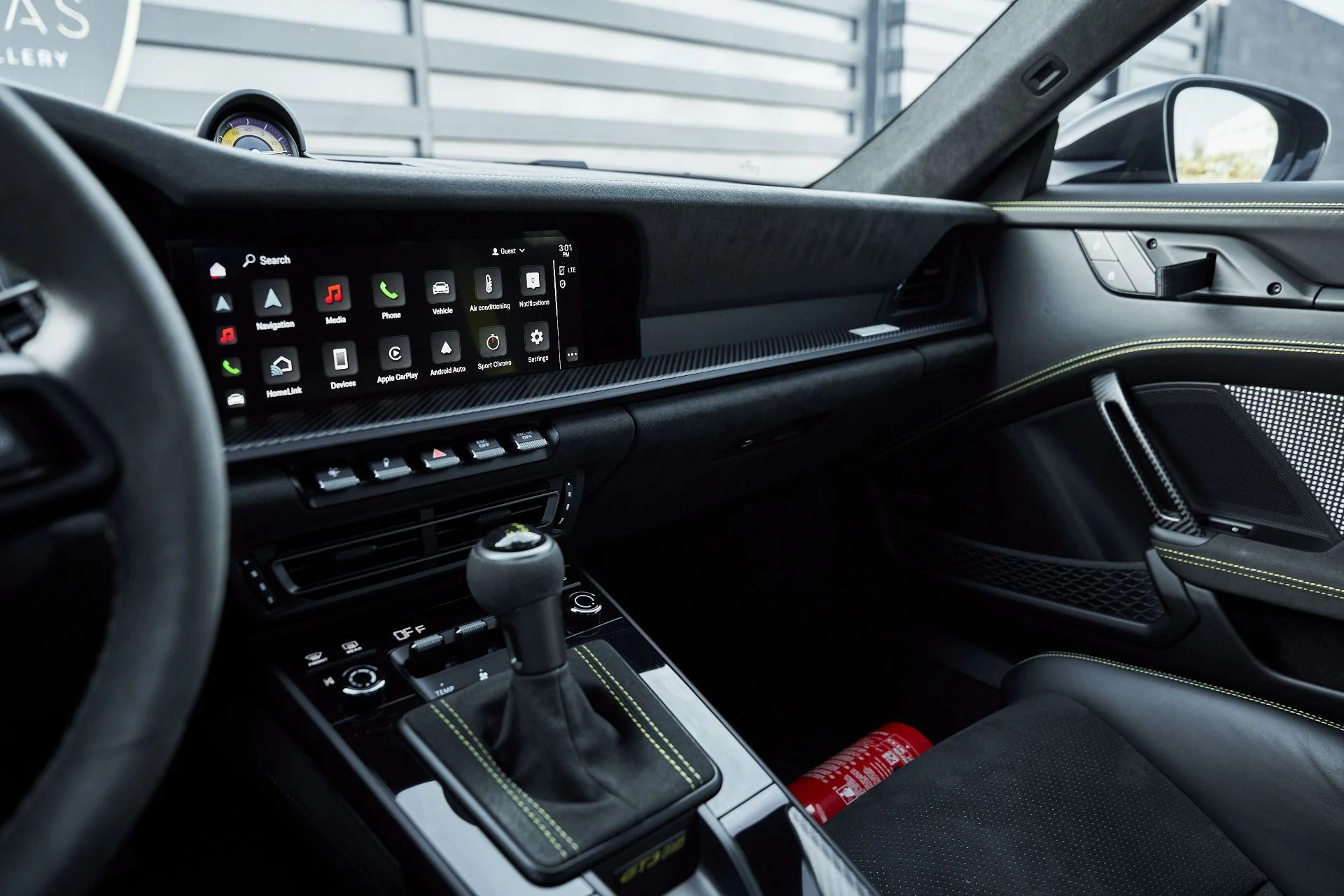 mph061_1117600545_Used_2024_Porsche_911_GT_3_RS_1766112833_cd7d4bc77b