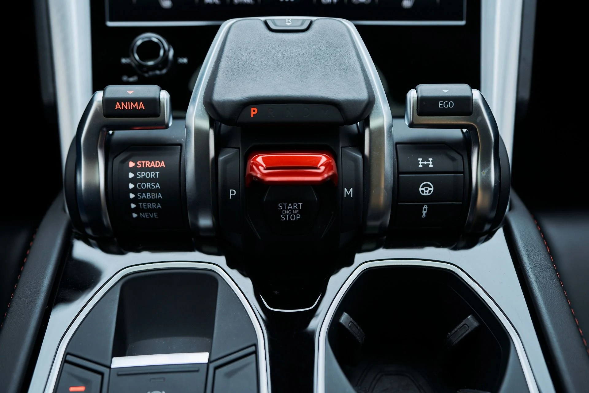 mph061_1138501844_Used_2021_Lamborghini_Urus_1763157138_23467a99e2