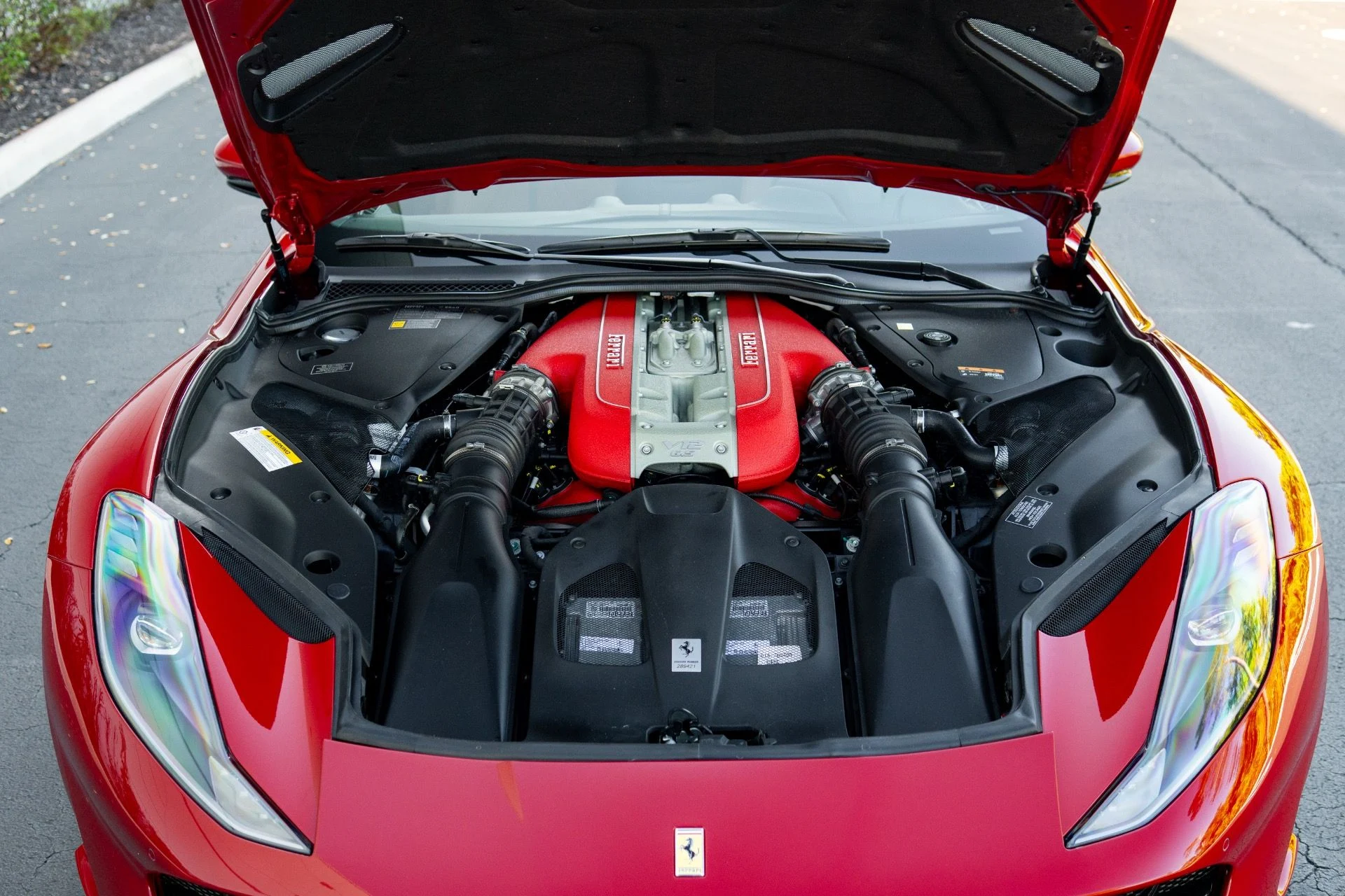 mph061_1154599023_Used_2023_Ferrari_812_GTS_1767886631_eb0e7e6b30