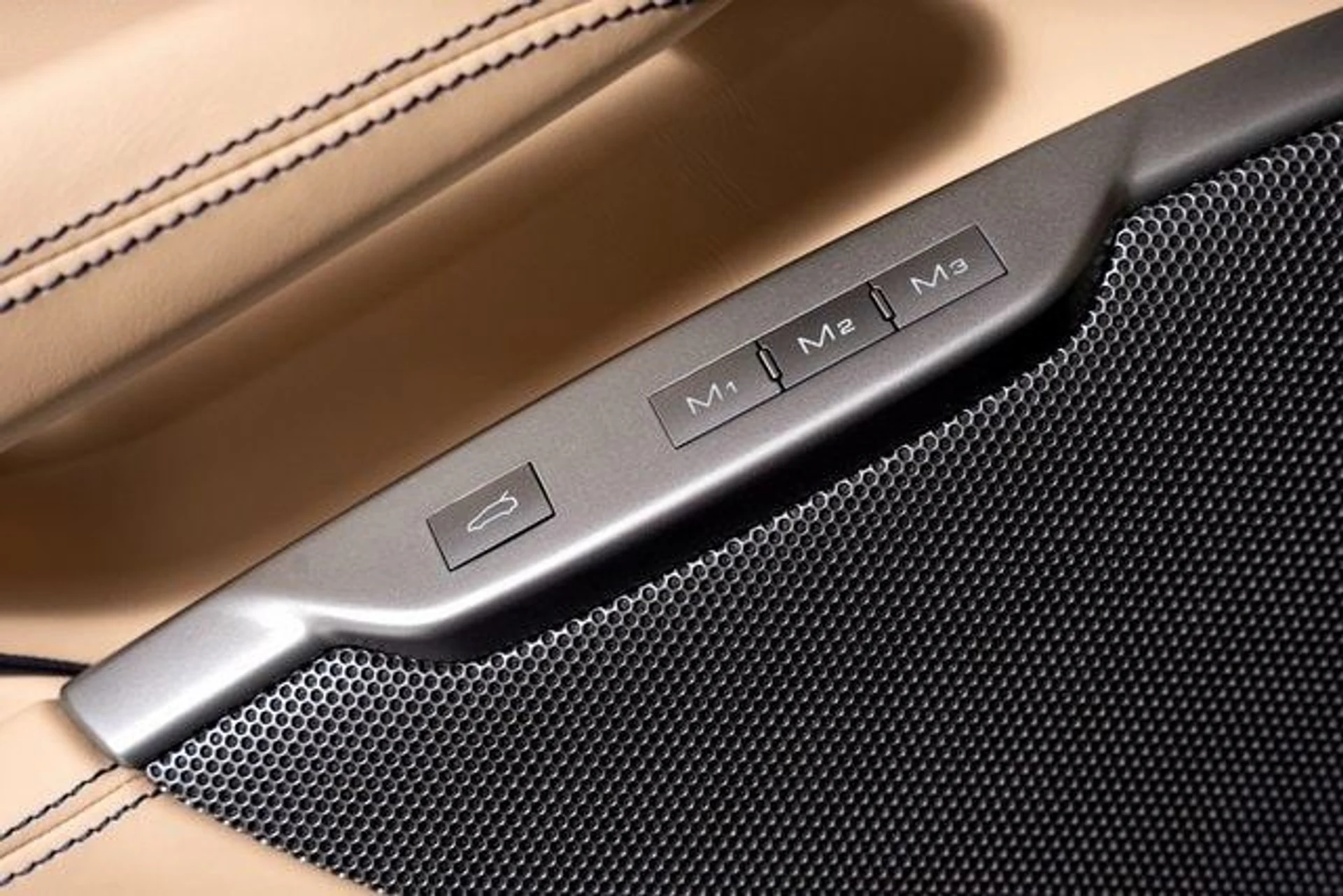 mph061_1160424833_589ba465495454eaec5c6a8617f0619ax_19bf1da303