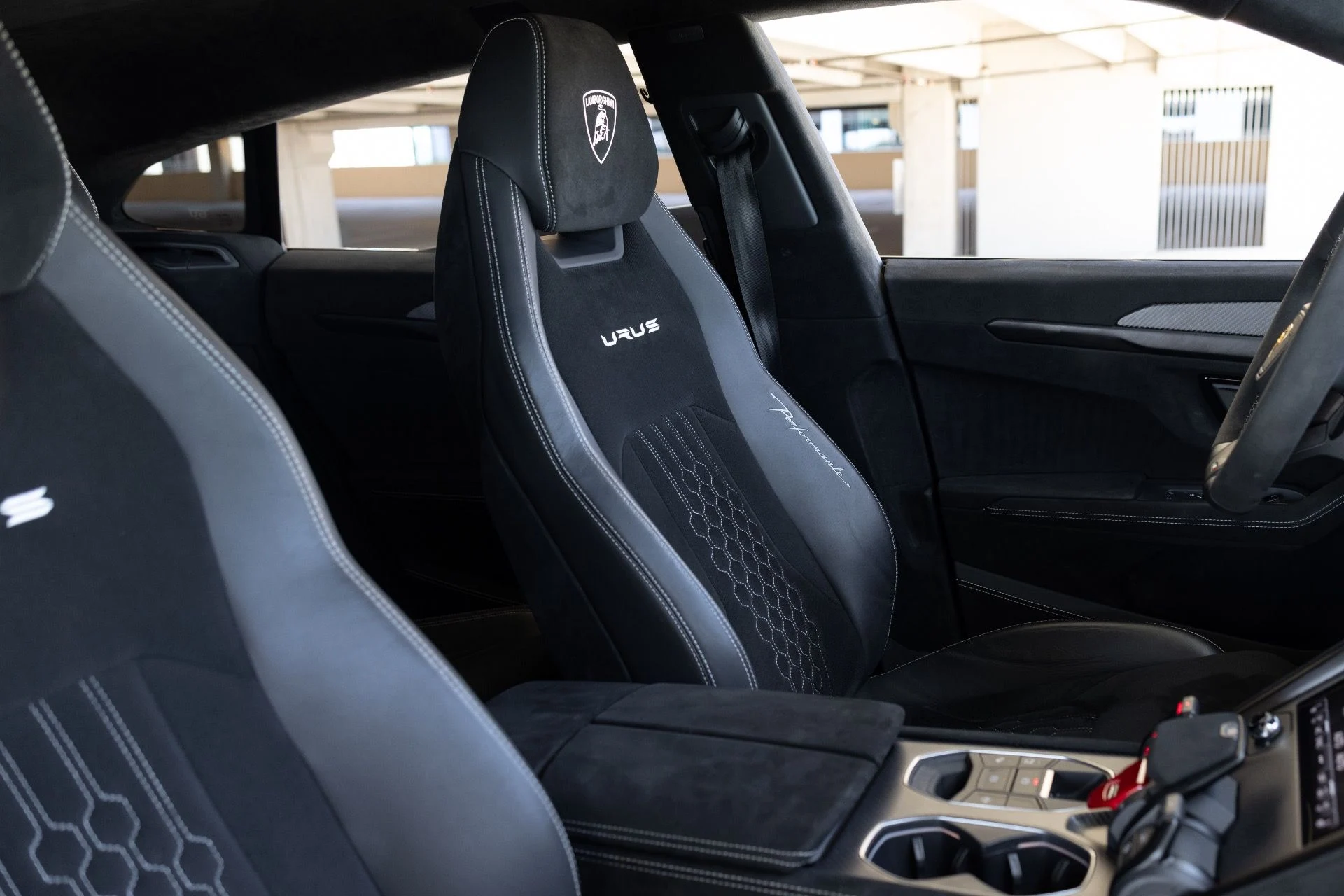 mph061_1161568047_Used_2023_Lamborghini_Urus_Performante_1780090763_ee98d8e9d7