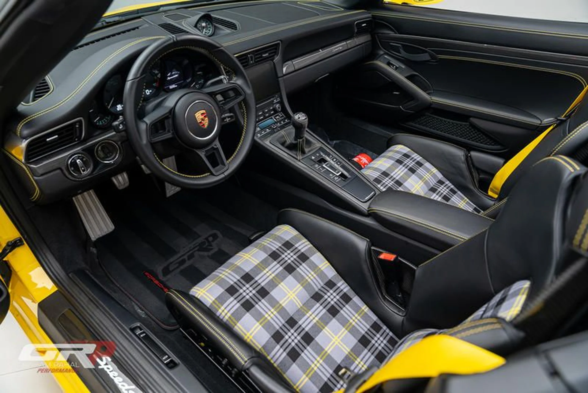 mph061_1168229751_B834_D3_EF_DBFF_46_C8_9_BBC_04_E782_C1_E11_F_d243815888