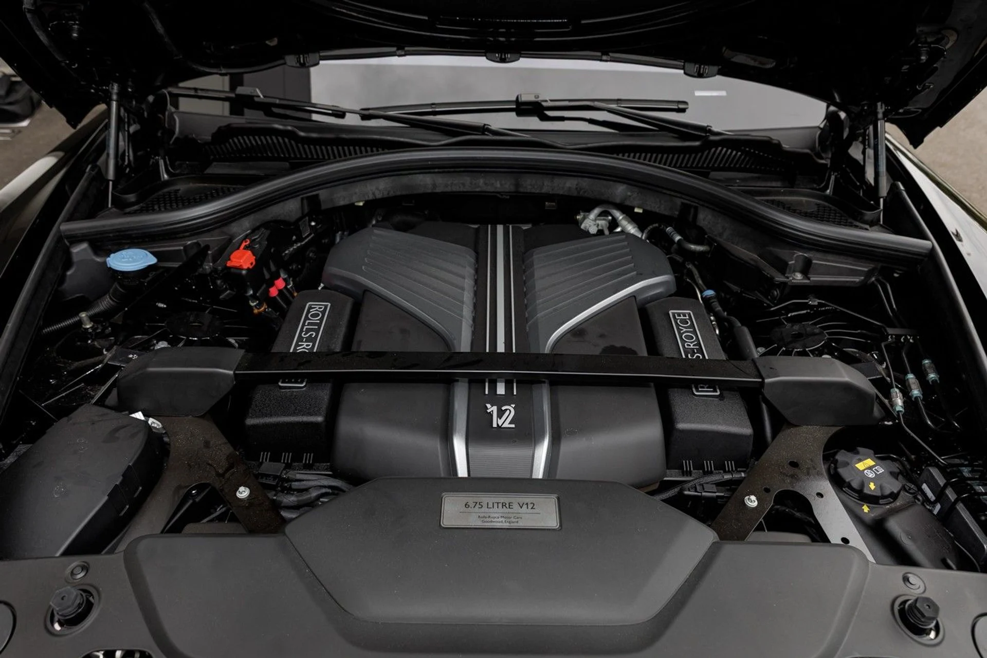 mph061_1179074265_649_p62_l_602f9e520d