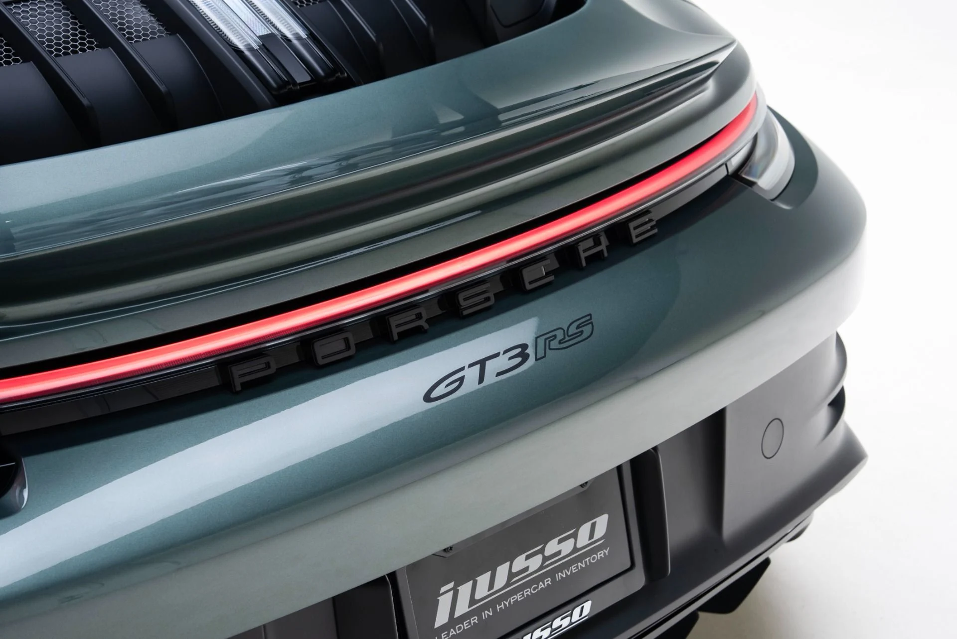 mph061_1200492739_Used_2025_Porsche_911_GT_3_RS_1779296774_4e0c75575d