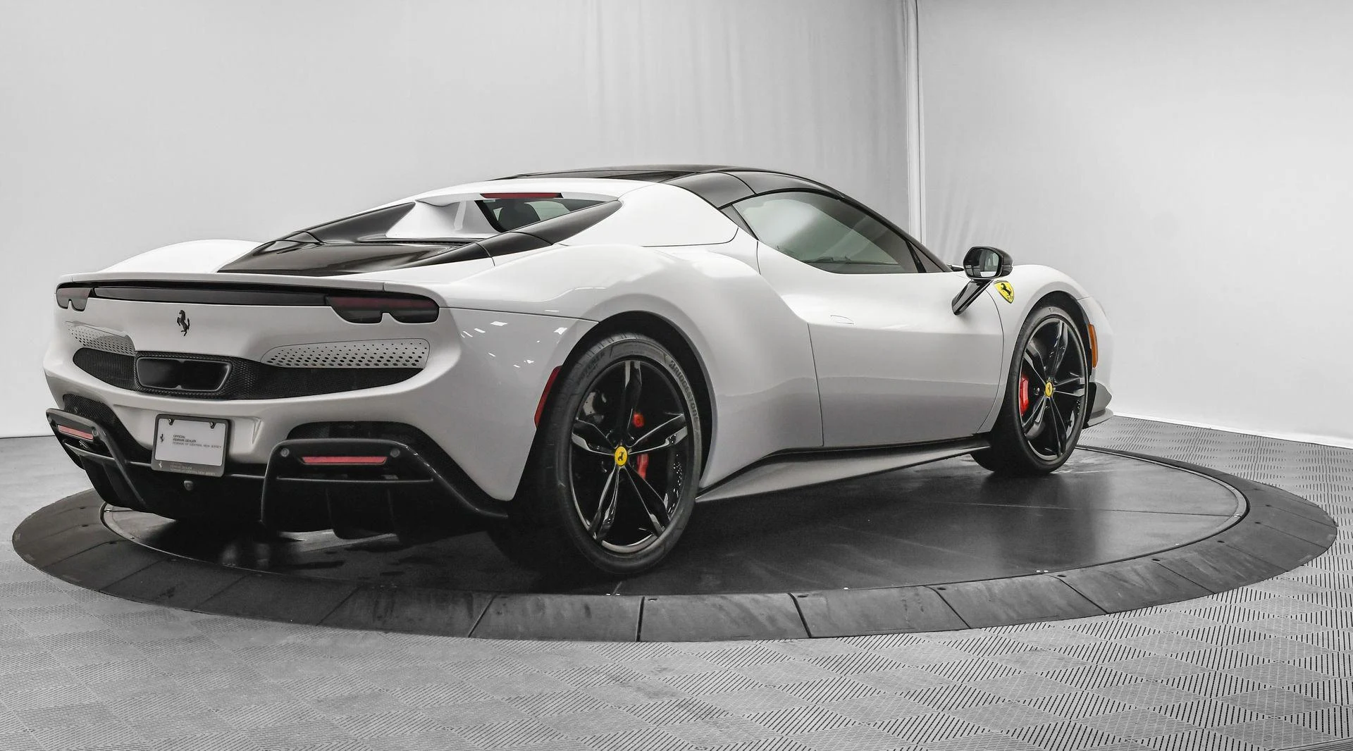 mph061_1252233393_Used_2025_Ferrari_296_GTS_CONV_1757451398_7e1b534836