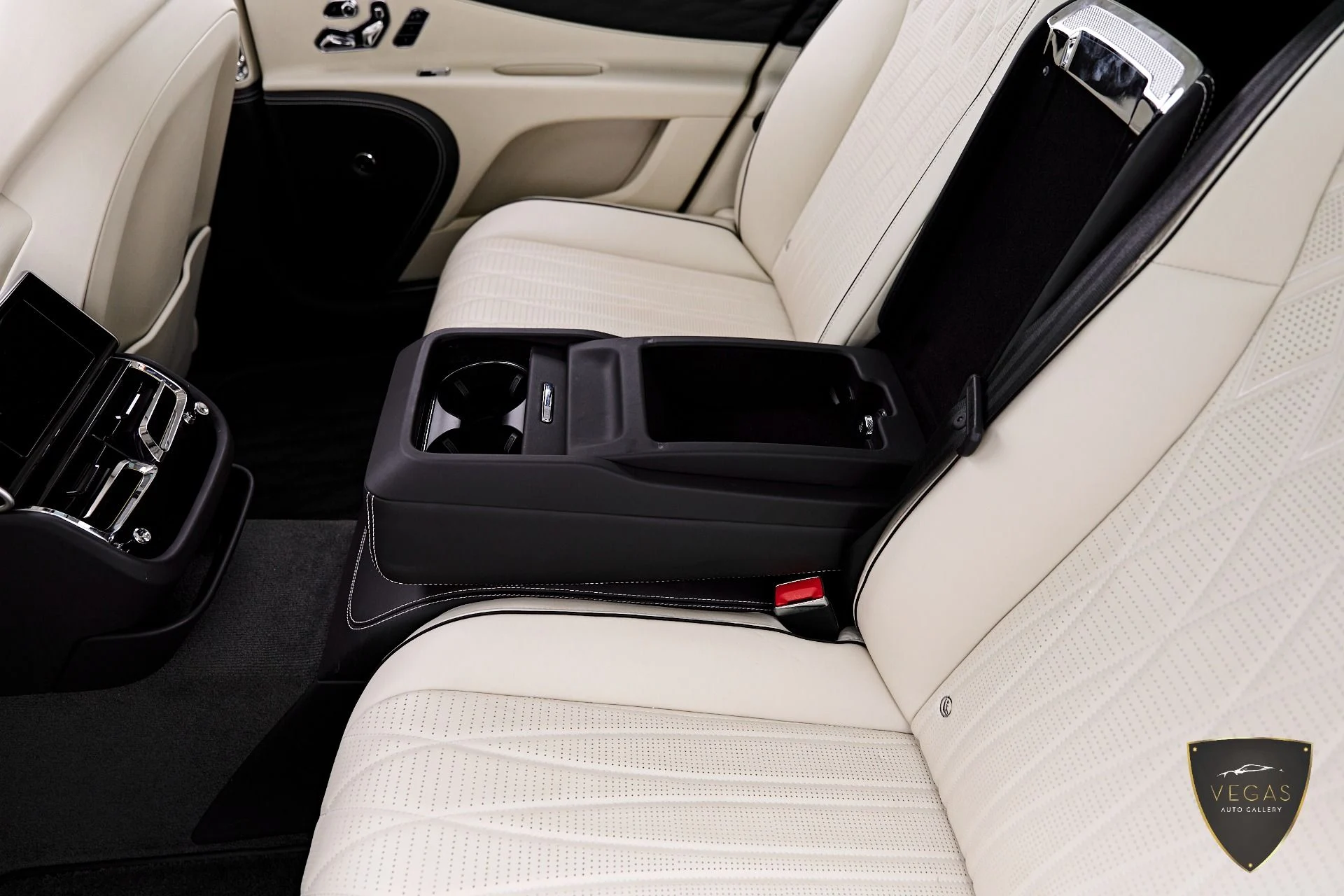 mph061_1272377044_Used_2022_Bentley_Flying_Spur_V8_1782495098_80cc919f2c