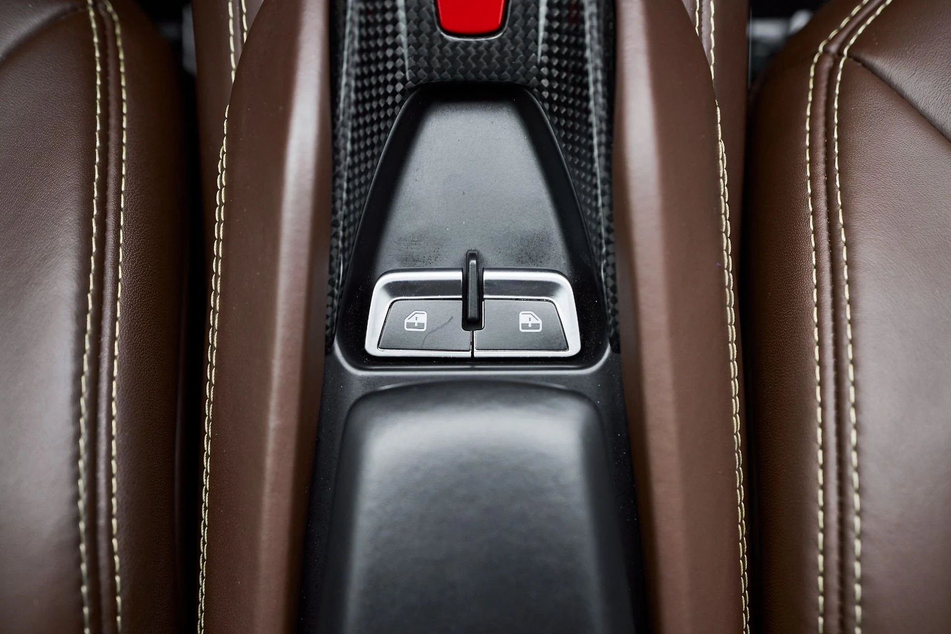 mph061_1315027672_Used_2020_Ferrari_F8_Tributo_Base_1761597704_6c2328e429