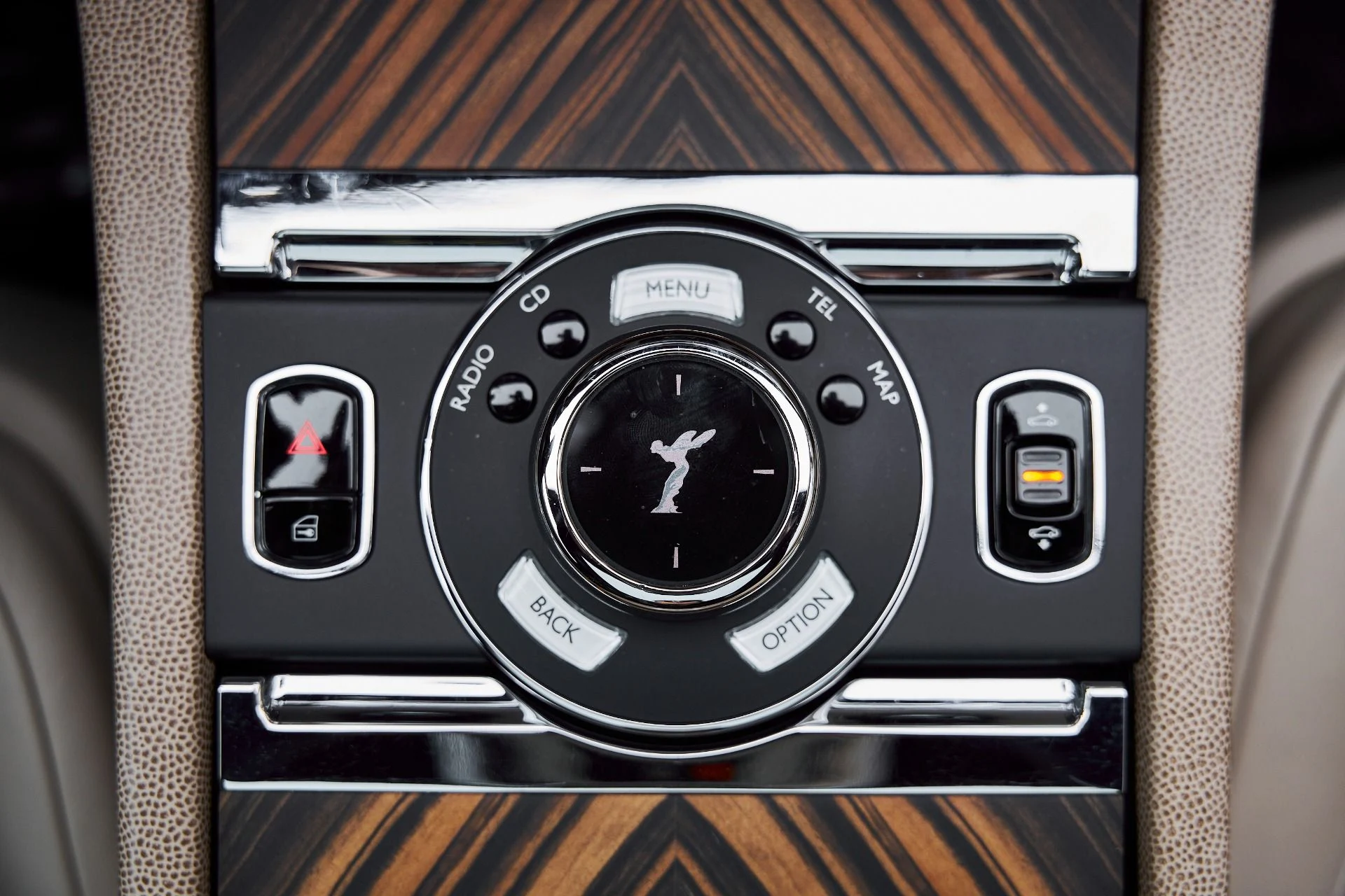 mph061_1321197202_Used_2014_Rolls_Royce_Wraith_Base_1767151058_9d594d0c93