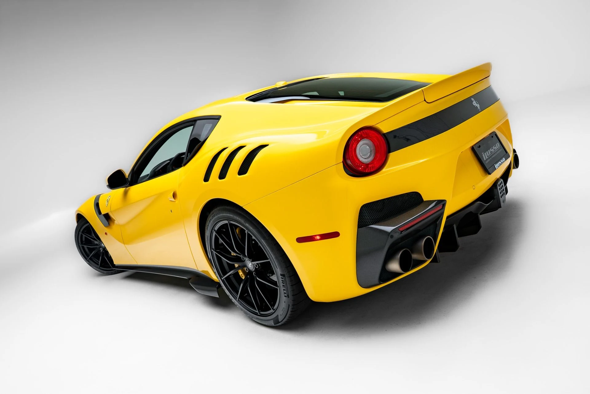 mph061_1368025676_Used_2017_Ferrari_F12tdf_1777399961_25eb162314