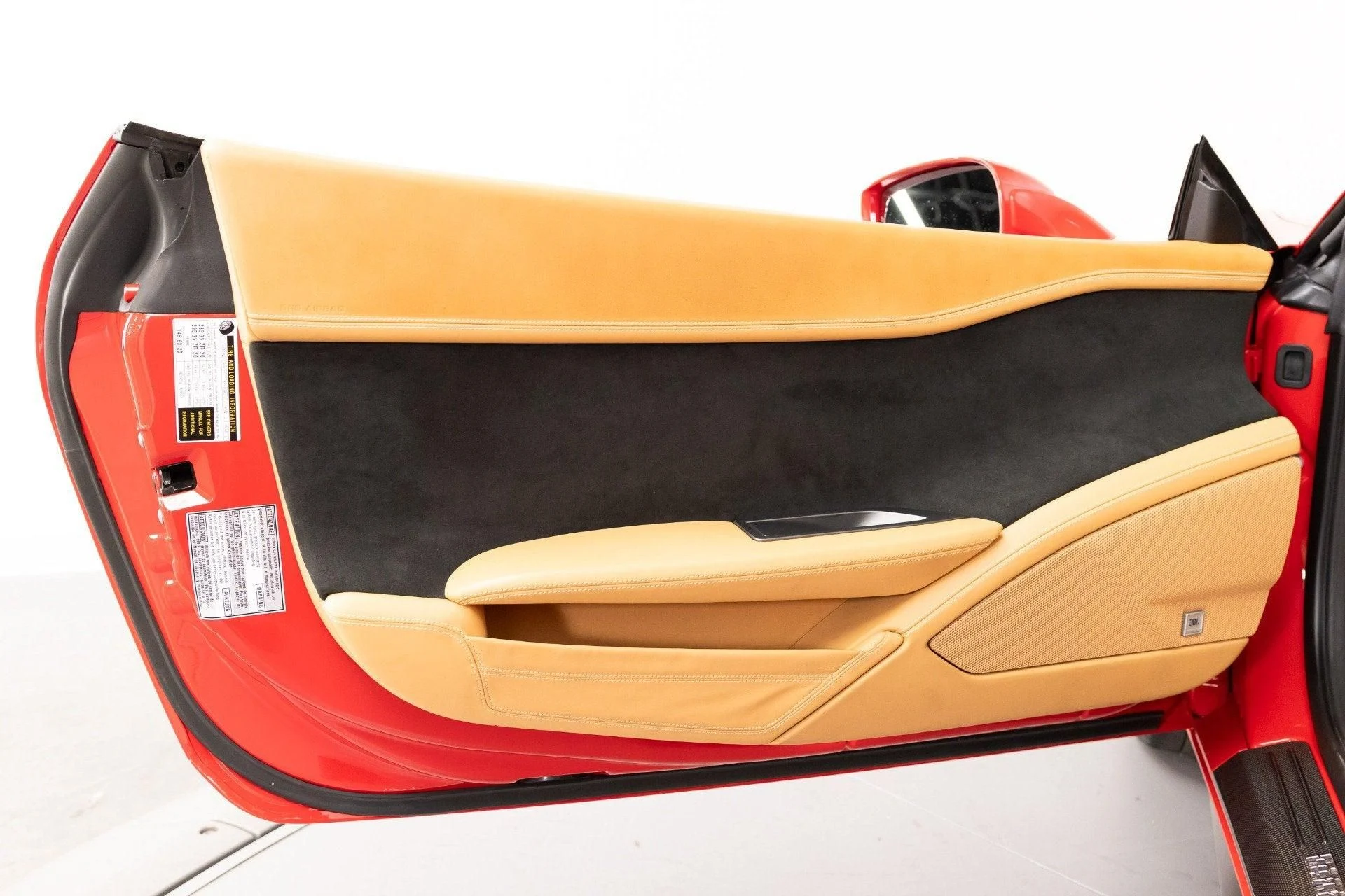 mph061_1447608320_Used_2013_Ferrari_458_Spider_1791380431_2f15862854