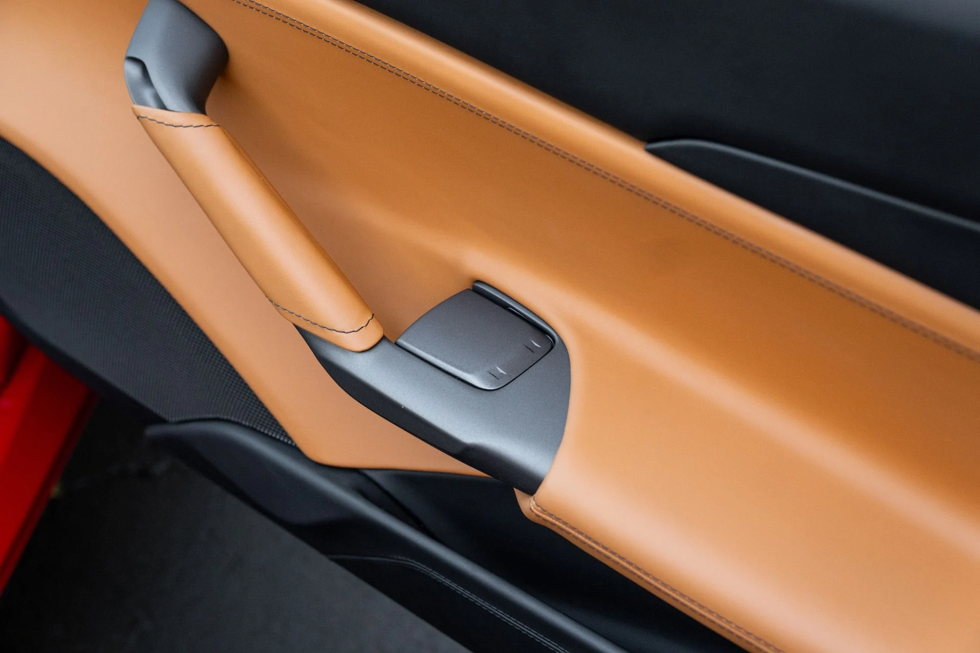 mph061_1450401452_Used_2017_Ferrari_488_Spider_1771886978_83e73a1a78