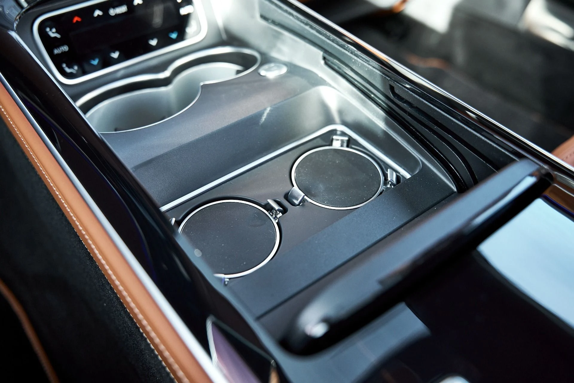 mph061_1456563933_Used_2026_Mercedes_Benz_S_Class_Maybach_S_680_1766455631_ab8165091b