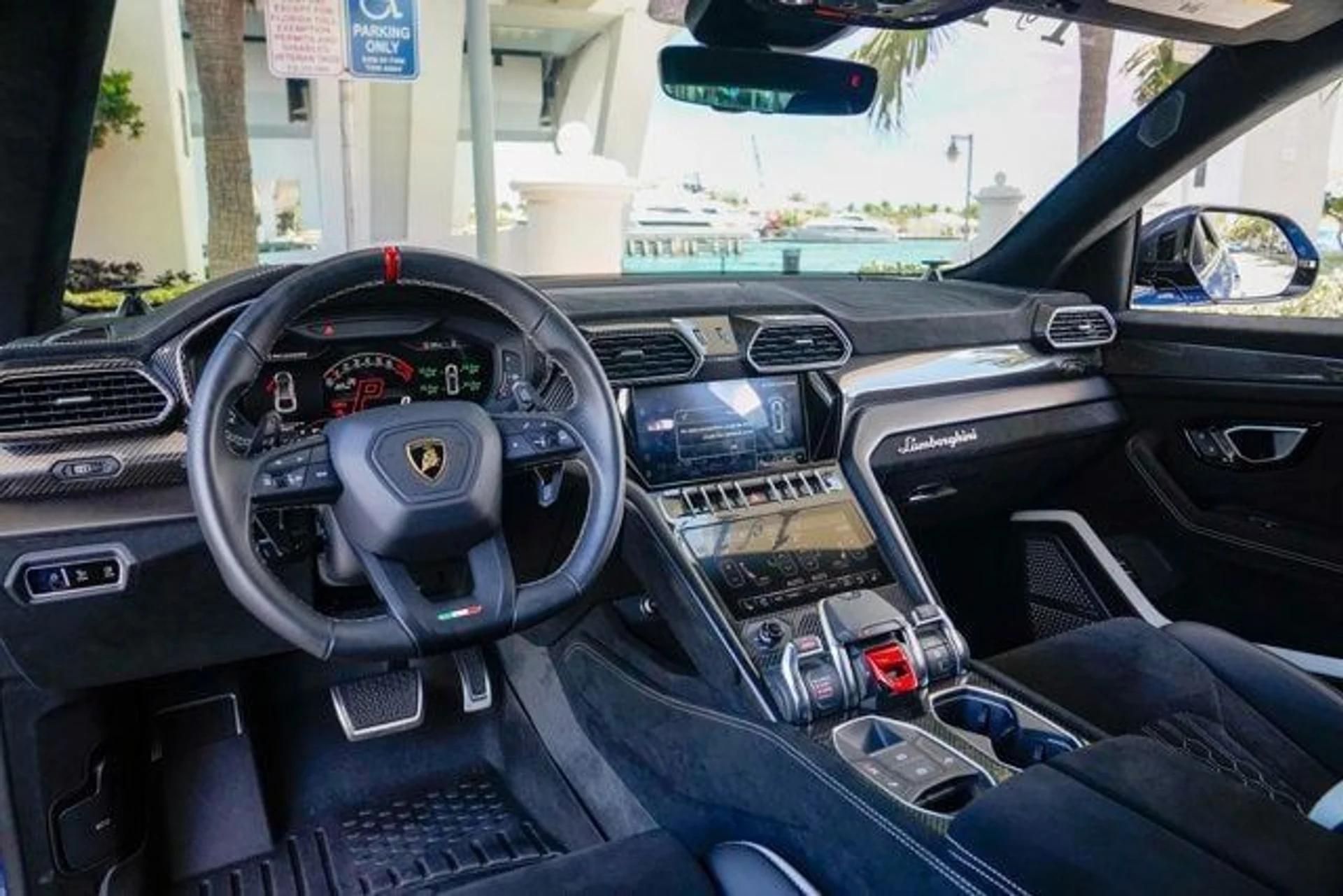 mph061_1463562469_used_2024_lamborghini_urus_performanteawd_14354_22887761_62_640_4e2a763a05
