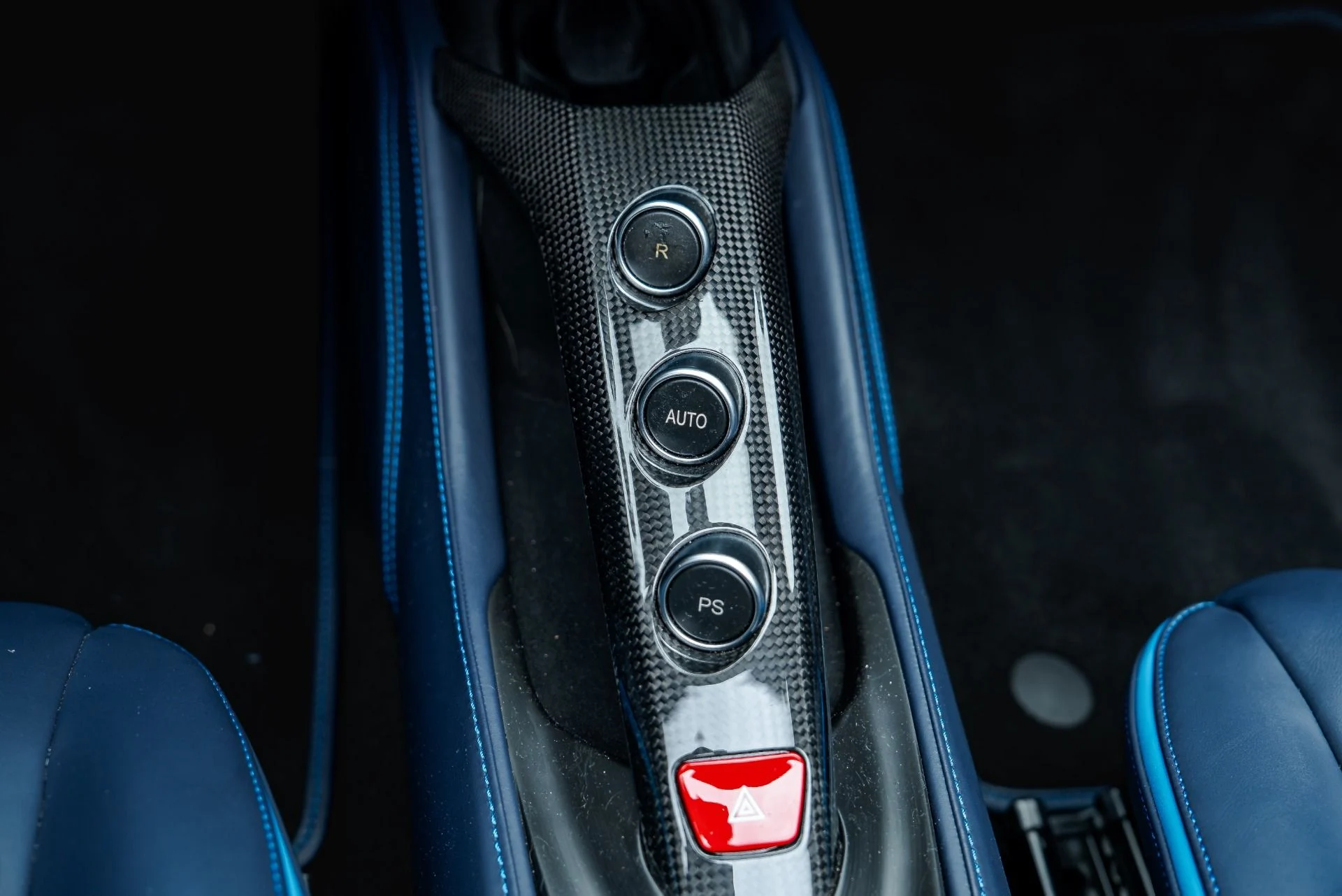 mph061_1490092701_Used_2019_Ferrari_488_Spider_1790896042_afe8e54920
