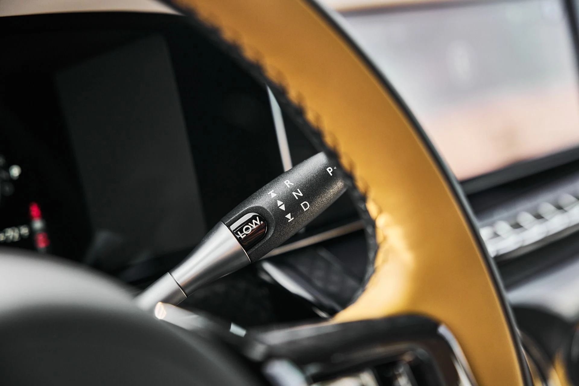 mph061_1522101880_Used_2026_Rolls_Royce_Cullinan_Black_Badge_1776556095_13e1e8192a