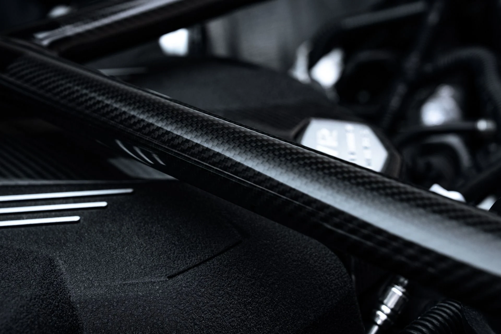 mph061_1539777201_Used_2016_Lamborghini_Aventador_SV_1775078115_543246167b