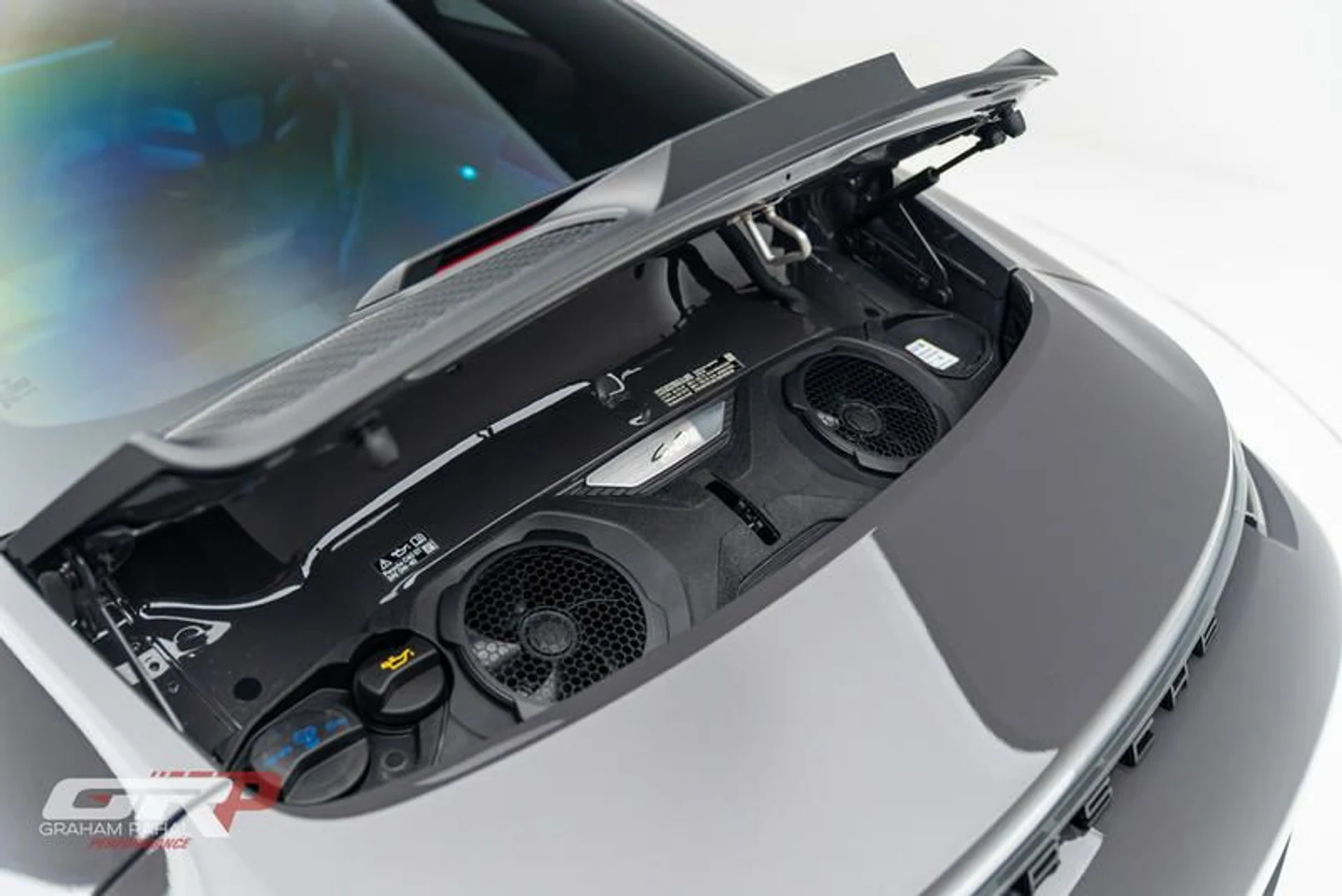 mph061_1541644337_CC_0_C4882_981_D_4069_851_A_E51_DF_3_C249_C0_8fa92ca8ca