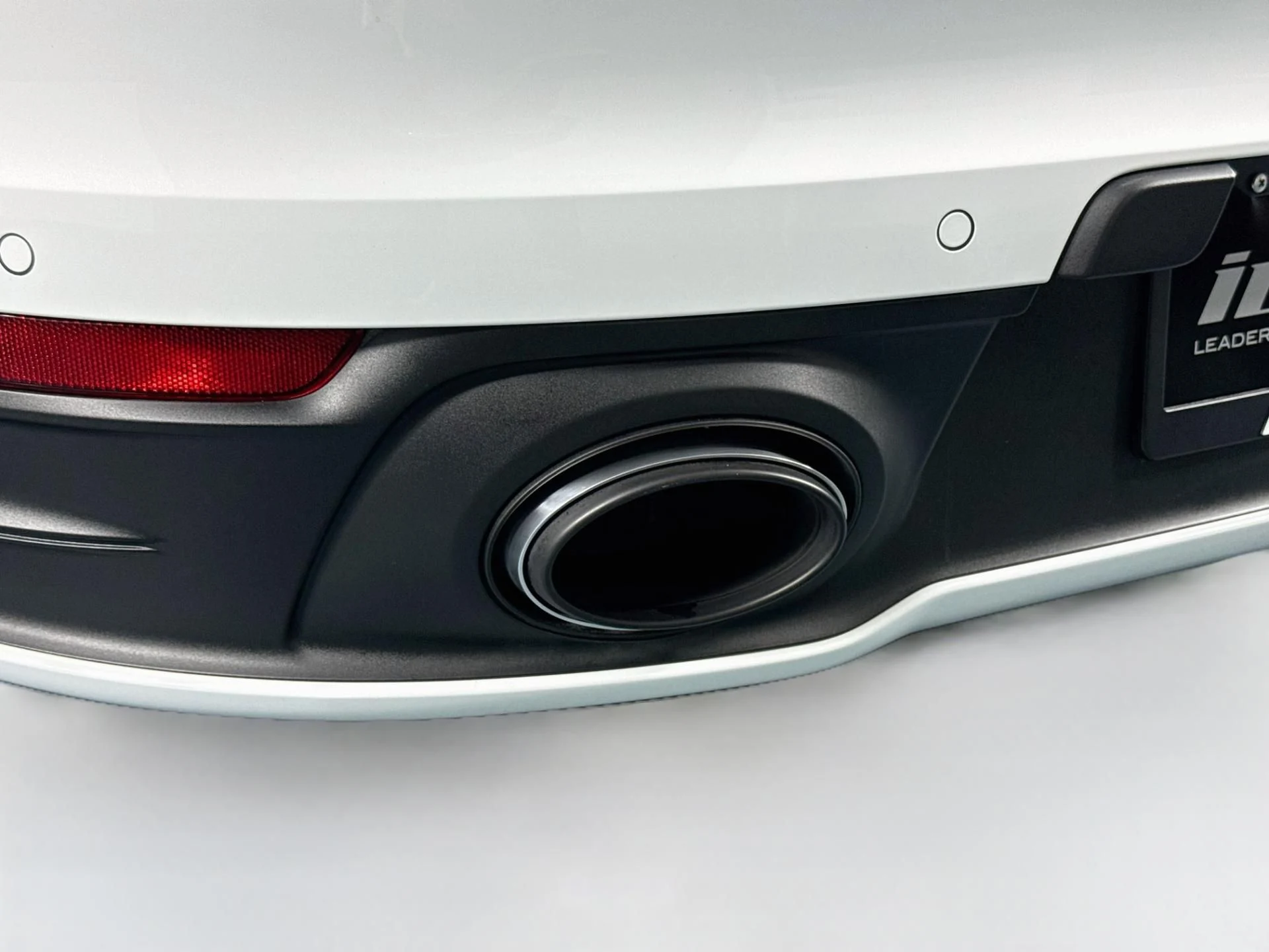 mph061_1549510528_Used_2021_Porsche_911_Targa_4_S_1789669385_9abc0b2655