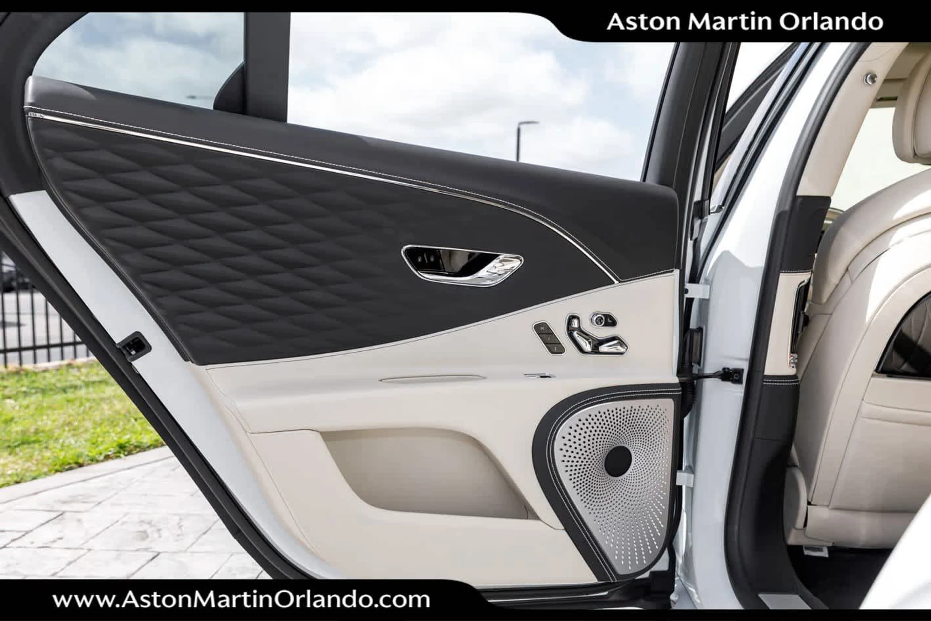 mph061_1564910568_62_9c410c8999