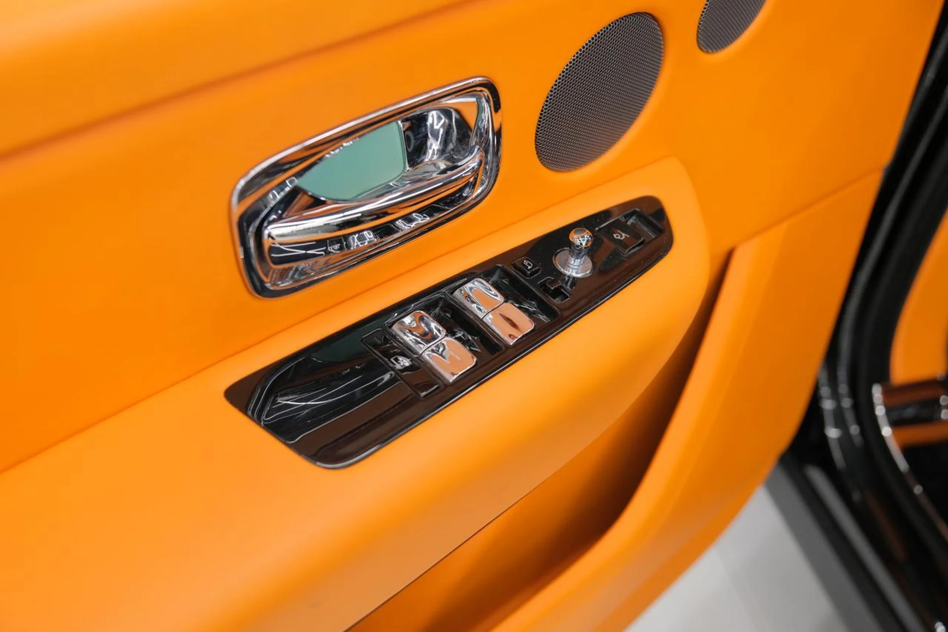 mph061_1576314808_035c0fdc3d93be591f6ededd5881b6f8_fc9f096b87