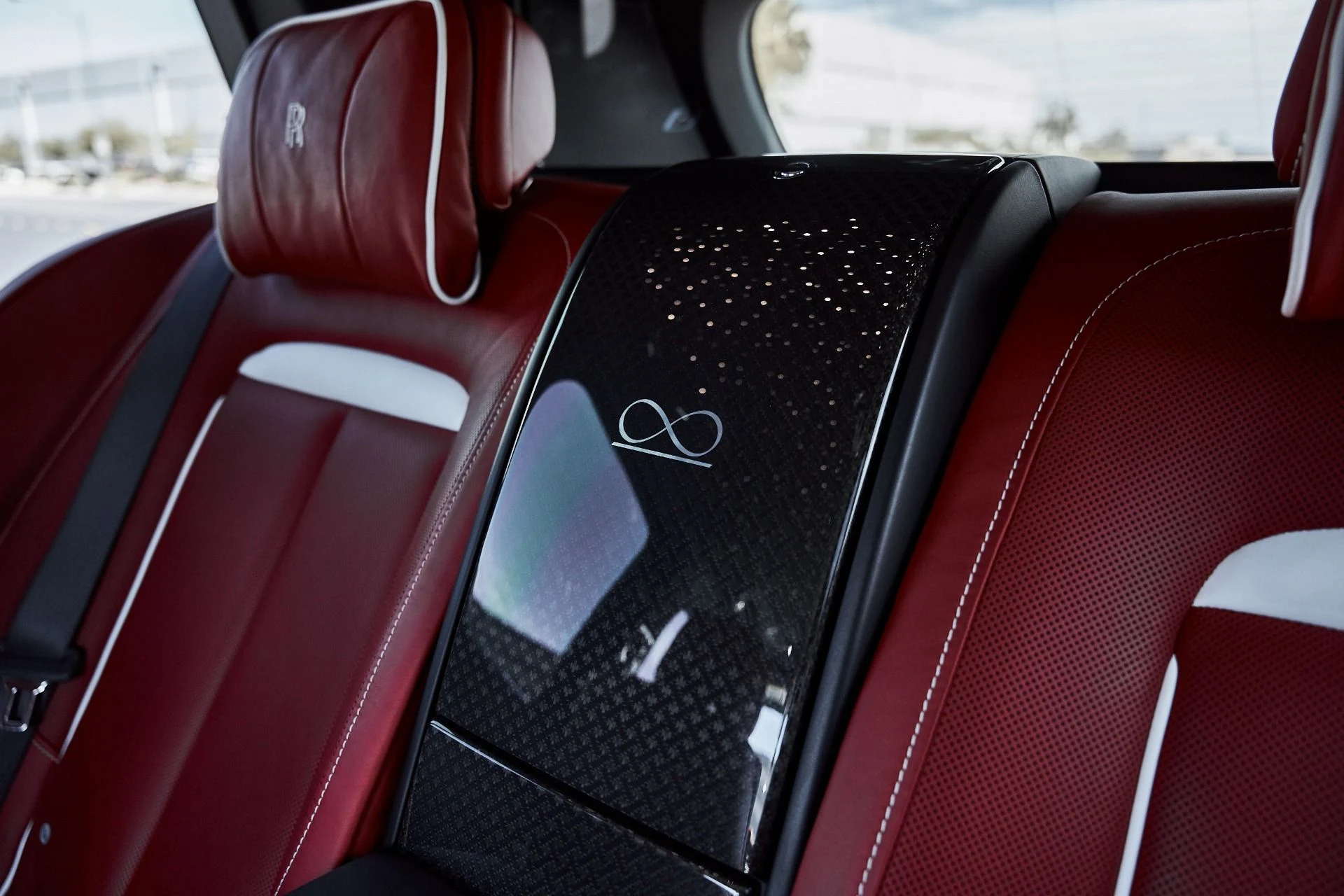 mph061_1584871225_Used_2024_Rolls_Royce_Cullinan_Black_Badge_1775871047_099b0fcf30