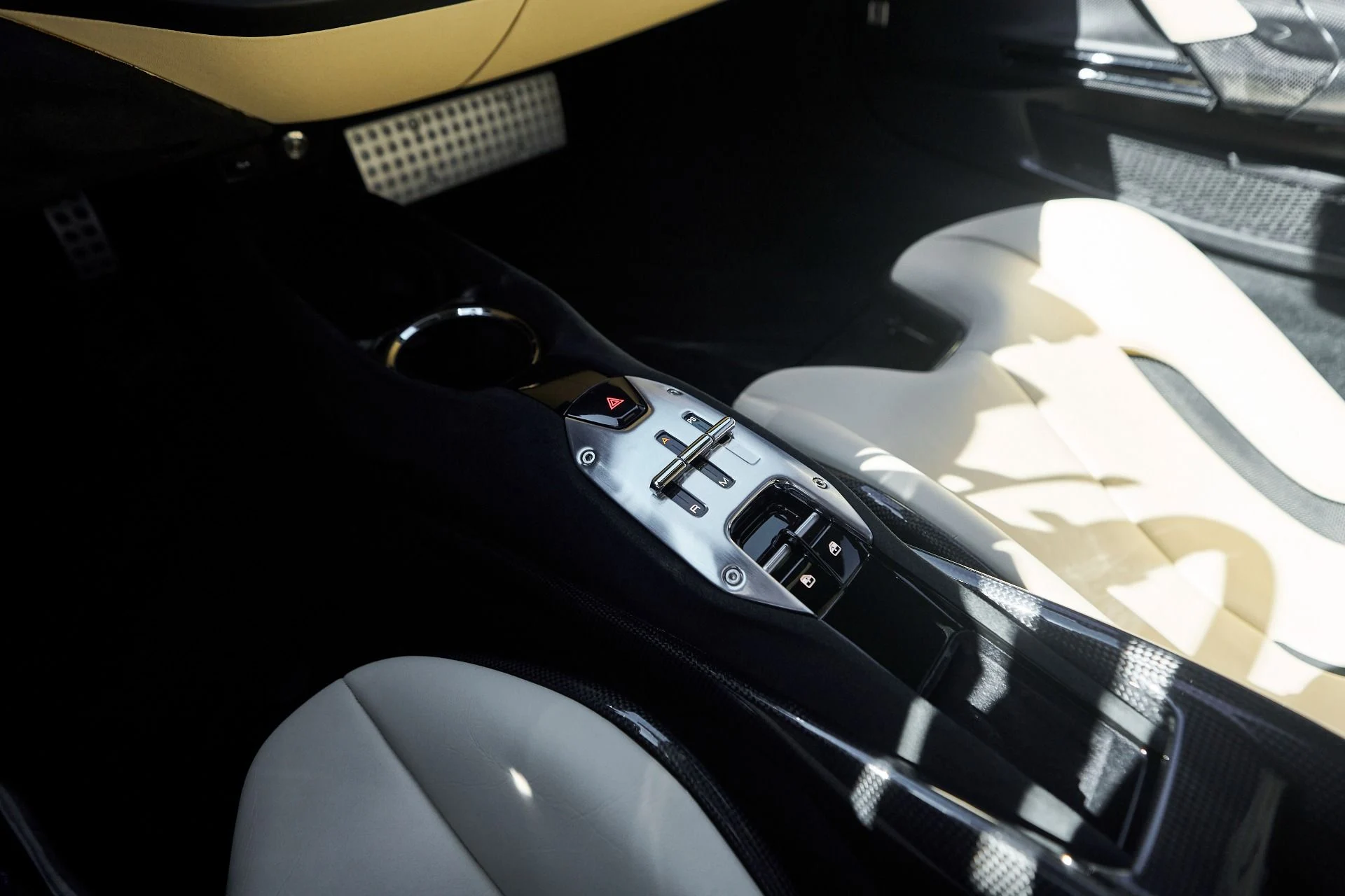 mph061_161103844_Used_2022_Ferrari_SF_90_Stradale_Base_1760227023_625c640c46