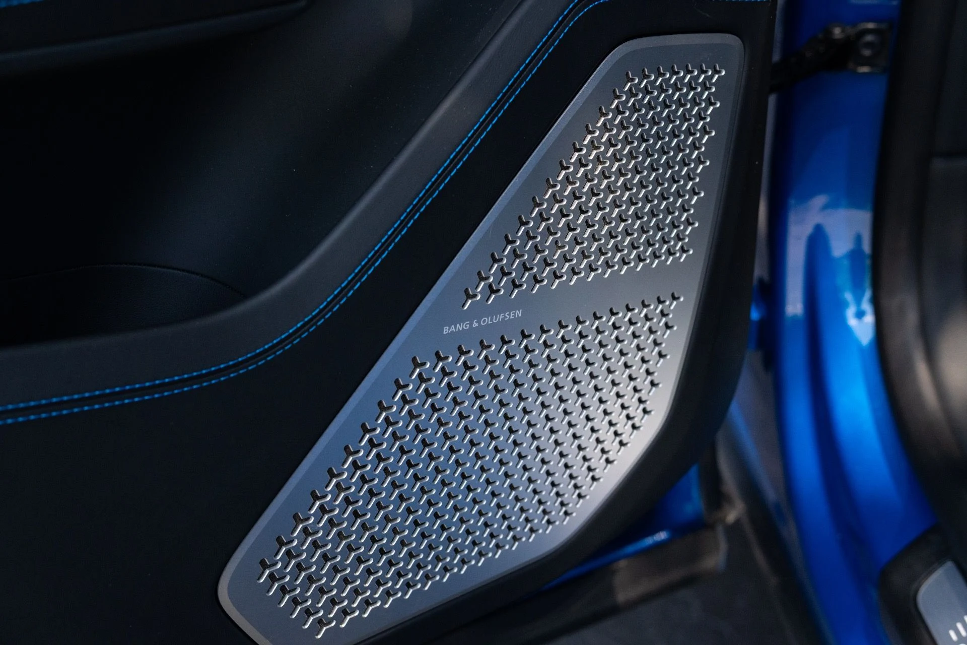 mph061_1623206_Used_2019_Lamborghini_Urus_1781242066_724f784c7f