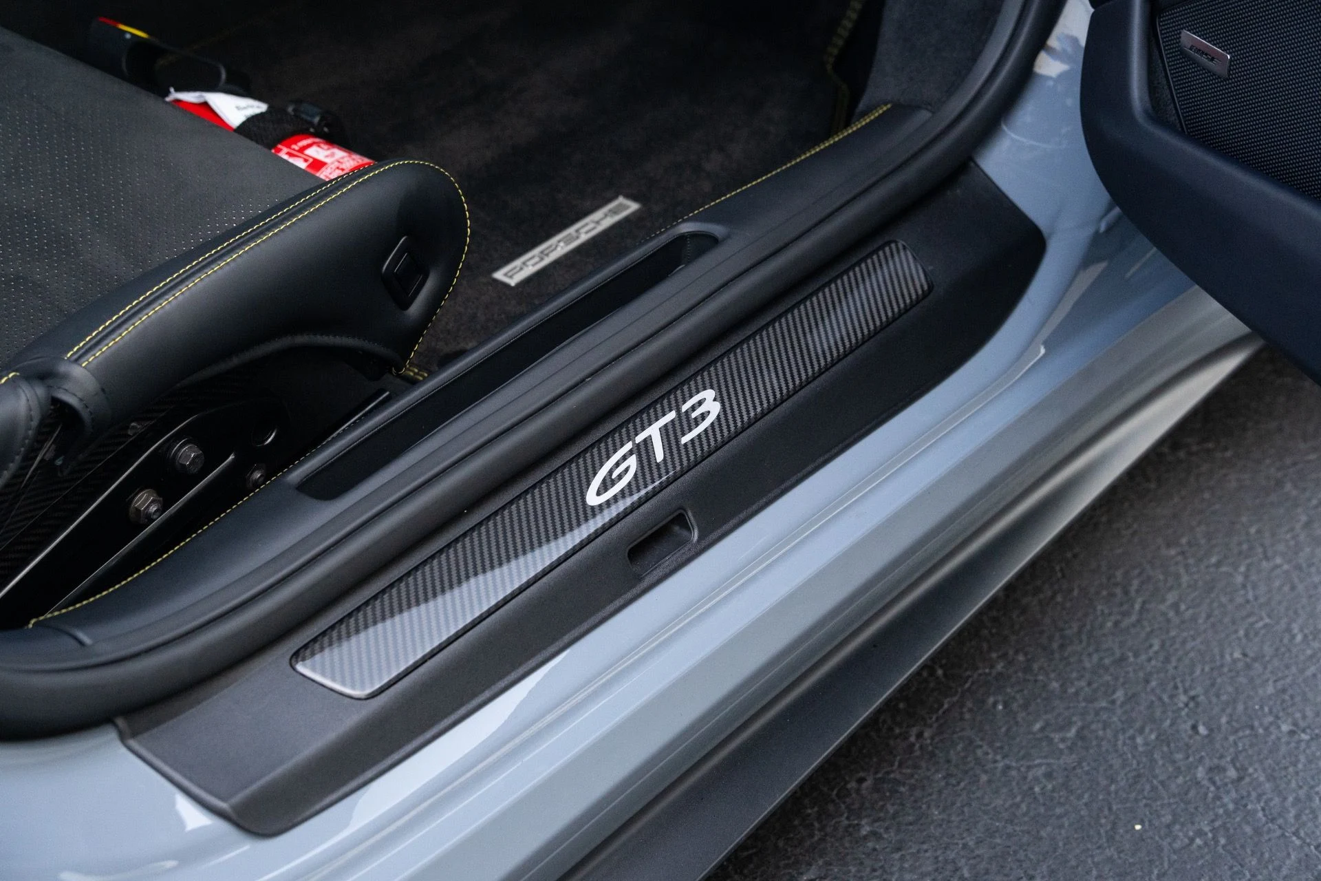 mph061_1651561468_Used_2023_Porsche_911_GT_3_1777402484_f1b1d16835