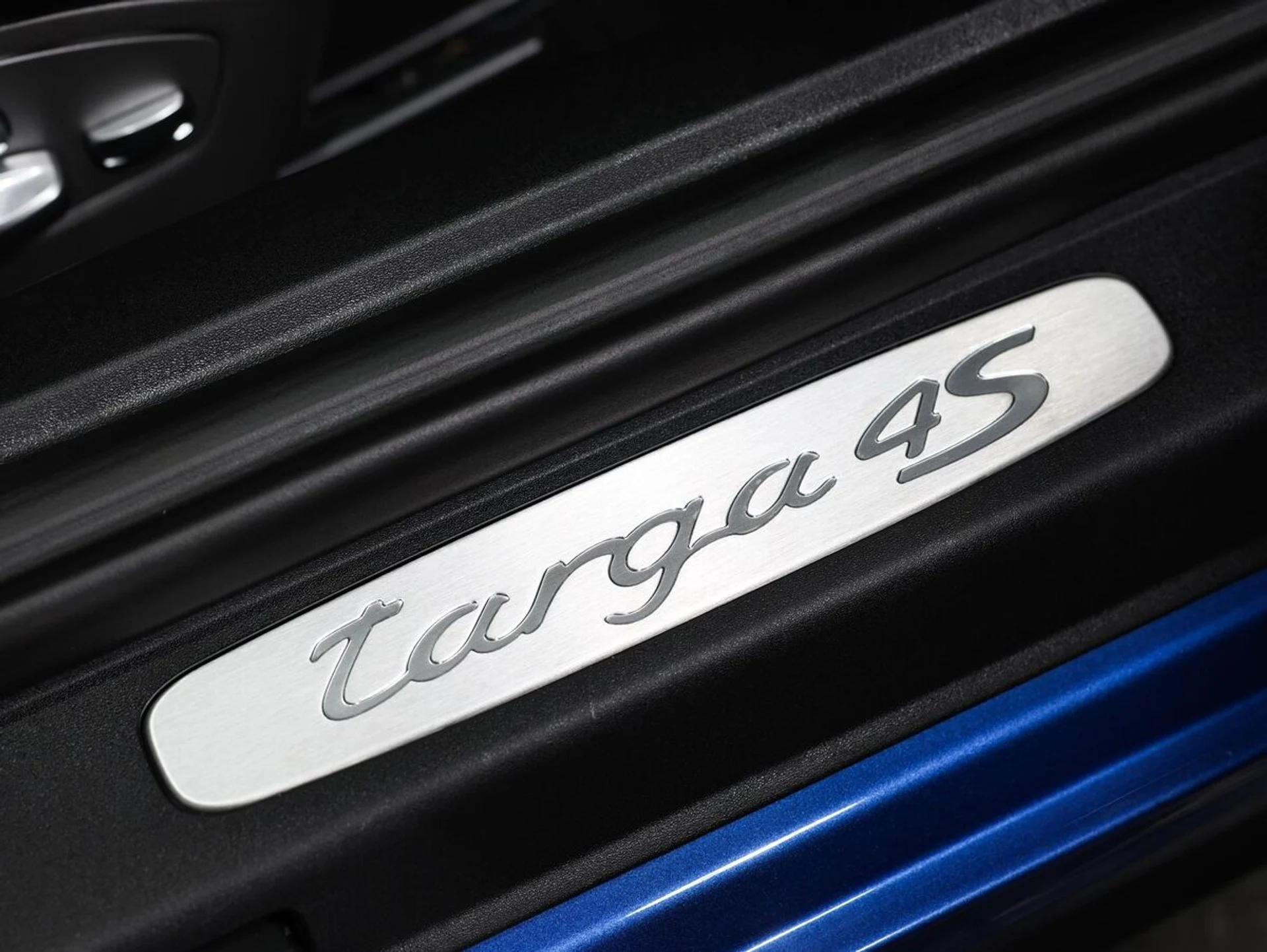 mph061_165656896_s6wpeiw3ckbcb69lblmlnlml5ehw_127c2410d5