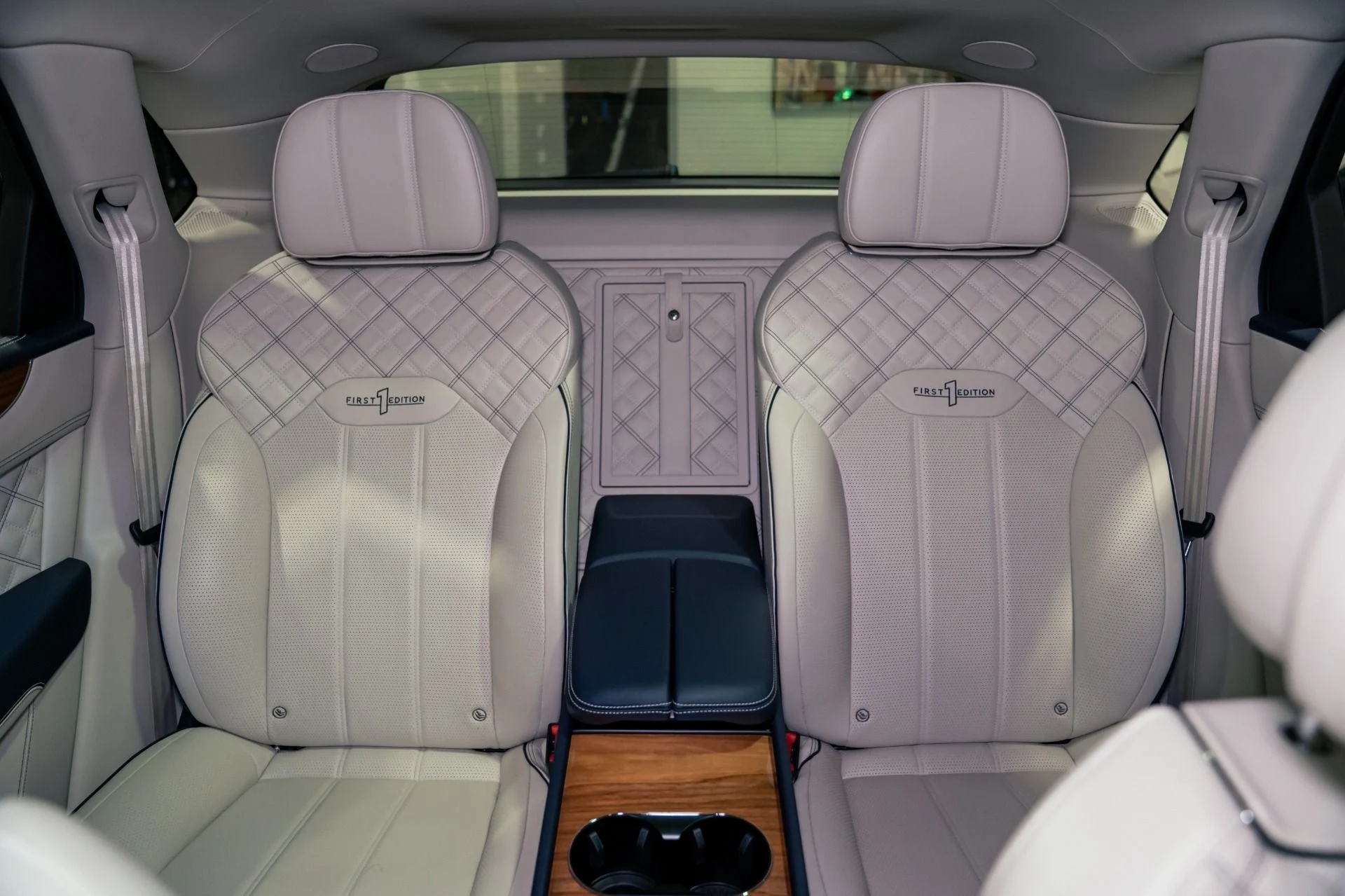 mph061_1662034135_Used_2021_Bentley_Bentayga_V8_First_Edition_MASSIVE_MSRP_Full_Mansory_Kit_1788191906_4db0733869