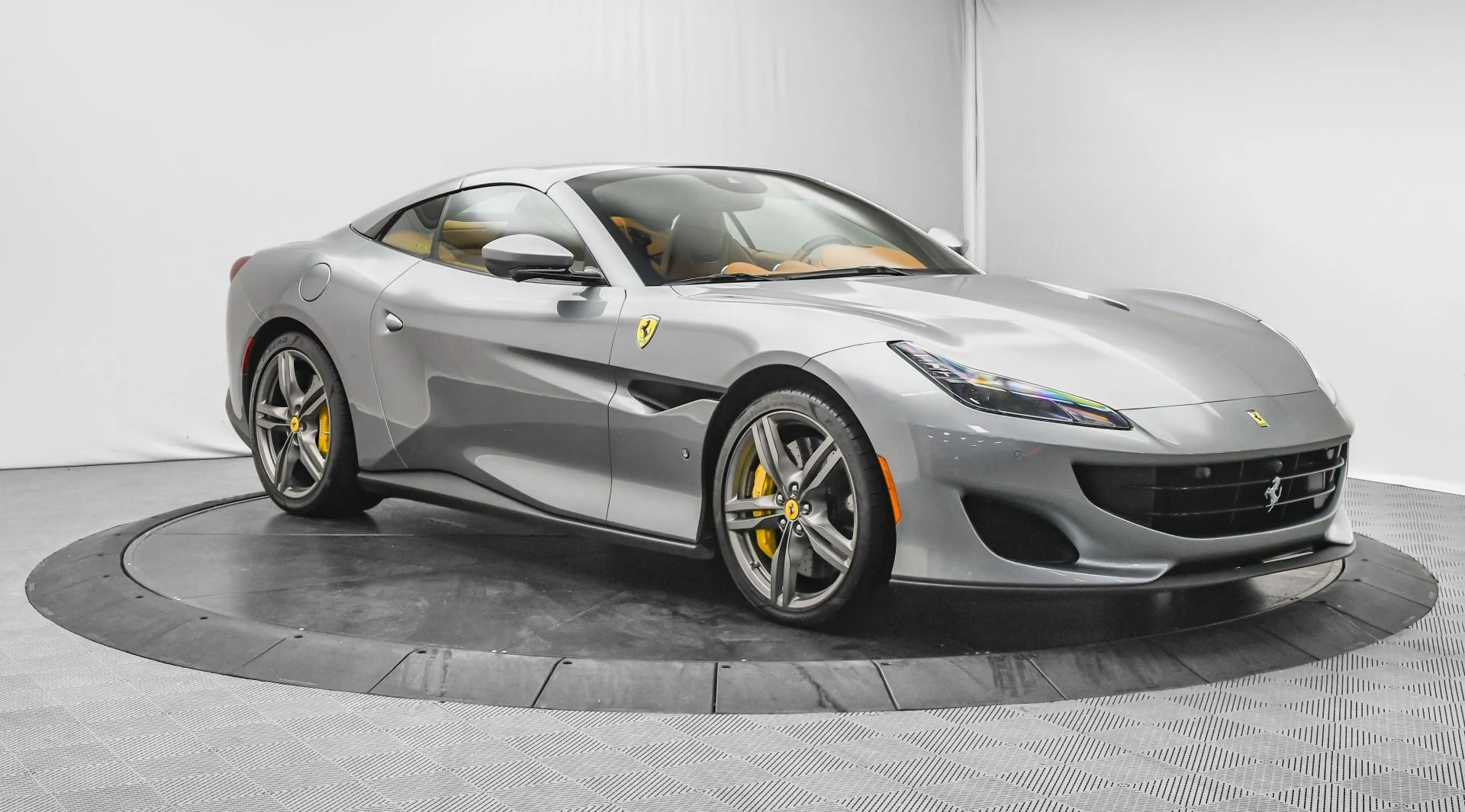 mph061_1707834862_Used_2021_Ferrari_Portofino_1754553975_27f4ce9210