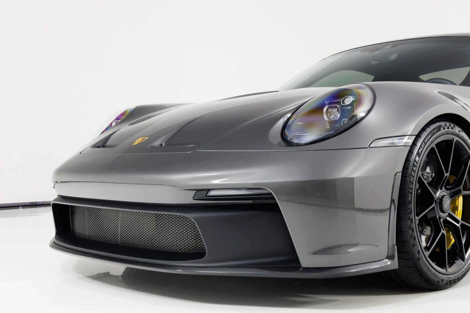 mph061_1718110660_Used_2023_Porsche_911_GT_3_1781728518_d9f59405eb