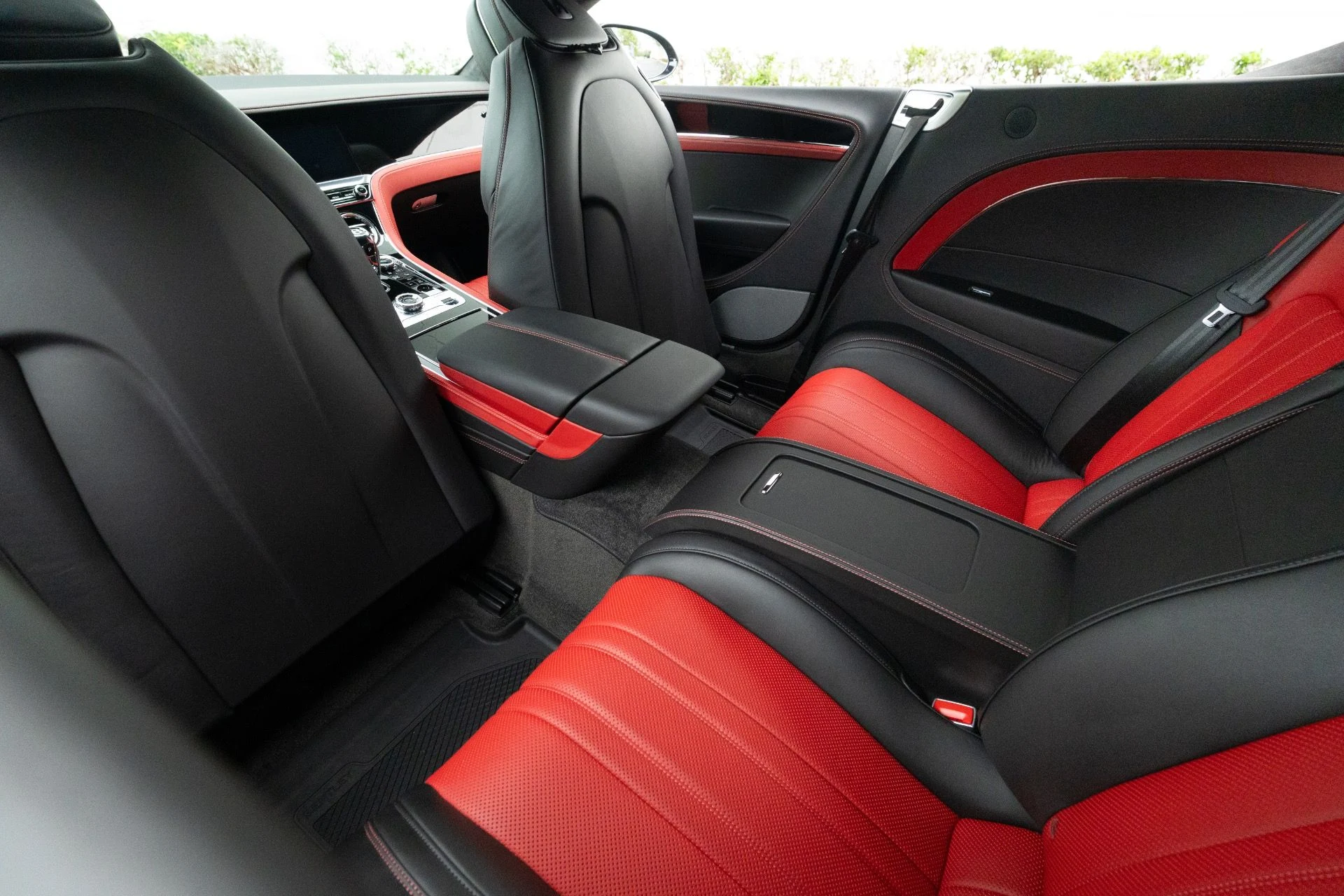 mph061_1724471593_Used_2022_Bentley_Continental_GT_V8_1769101024_4003bf27ee