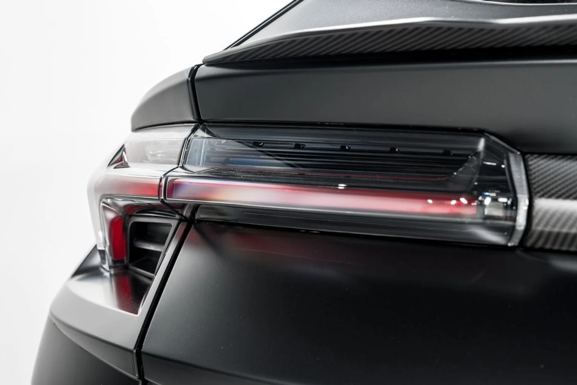 mph061_1745598258_ebd1532531c13840eee6c1c225ee403ex_b96998524d