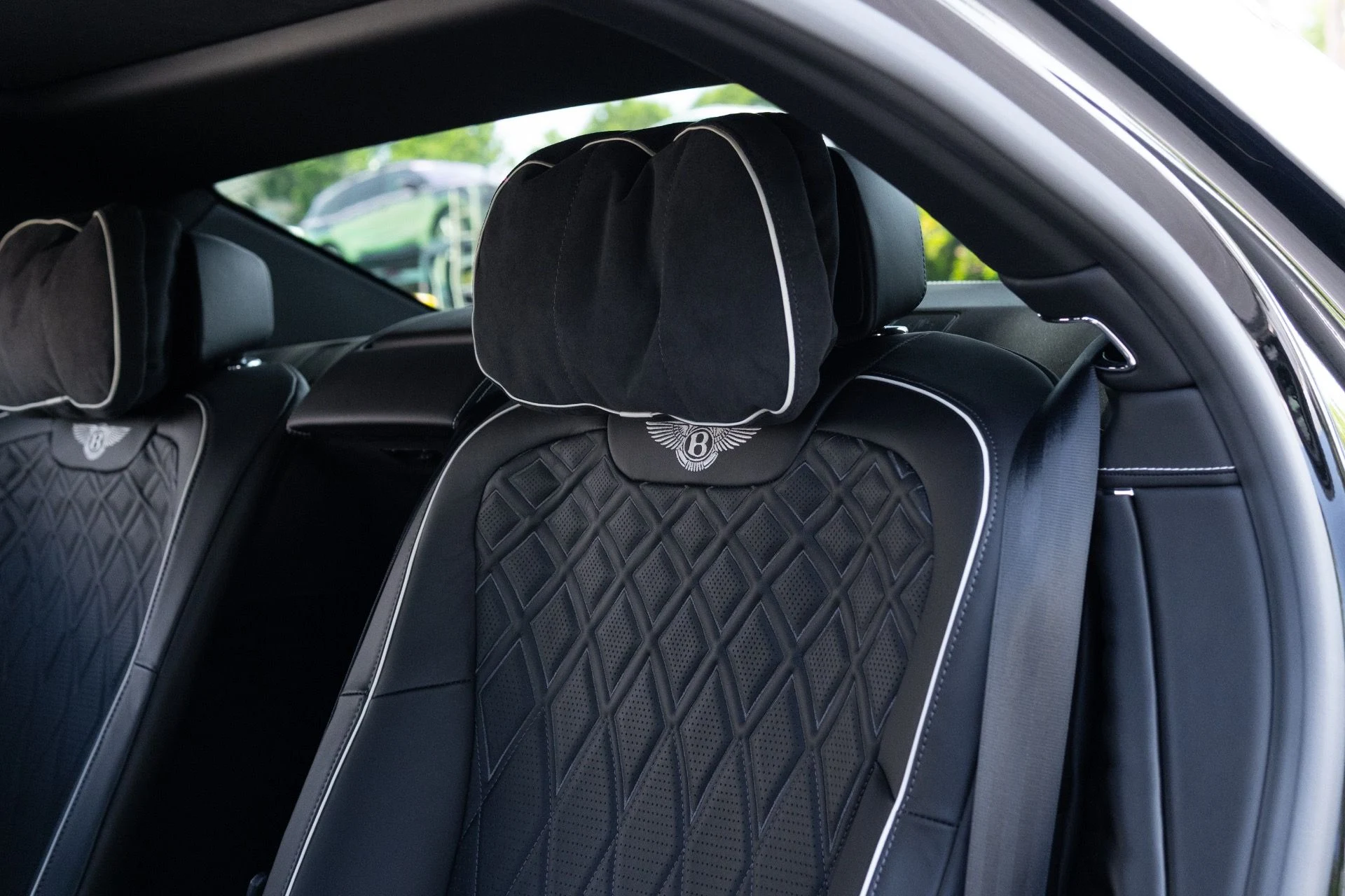 mph061_1788684900_Used_2020_Bentley_Flying_Spur_W12_1780979756_fef365d466