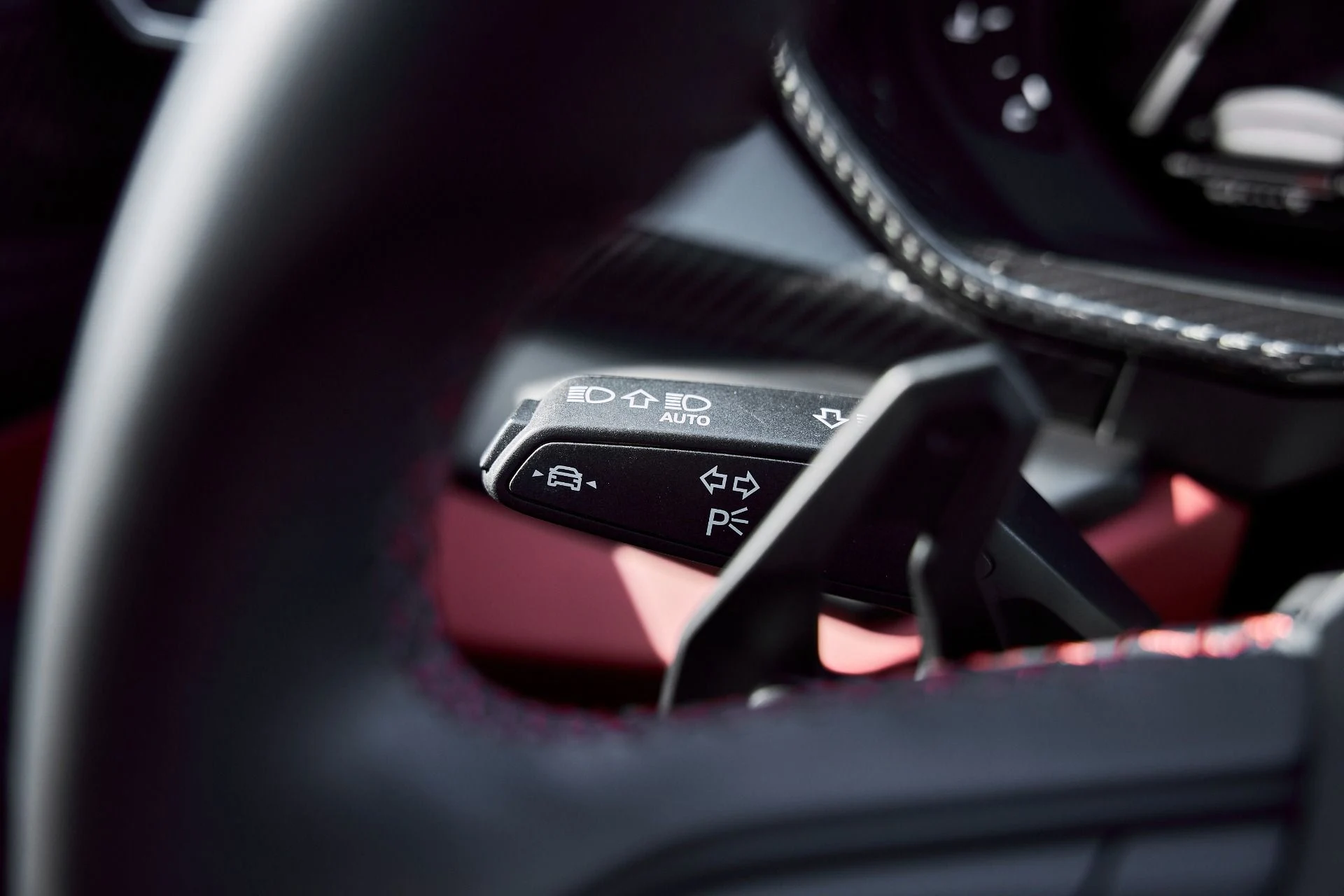 mph061_1805539390_Used_2024_Lamborghini_Urus_S_1769733323_9a0859df9b