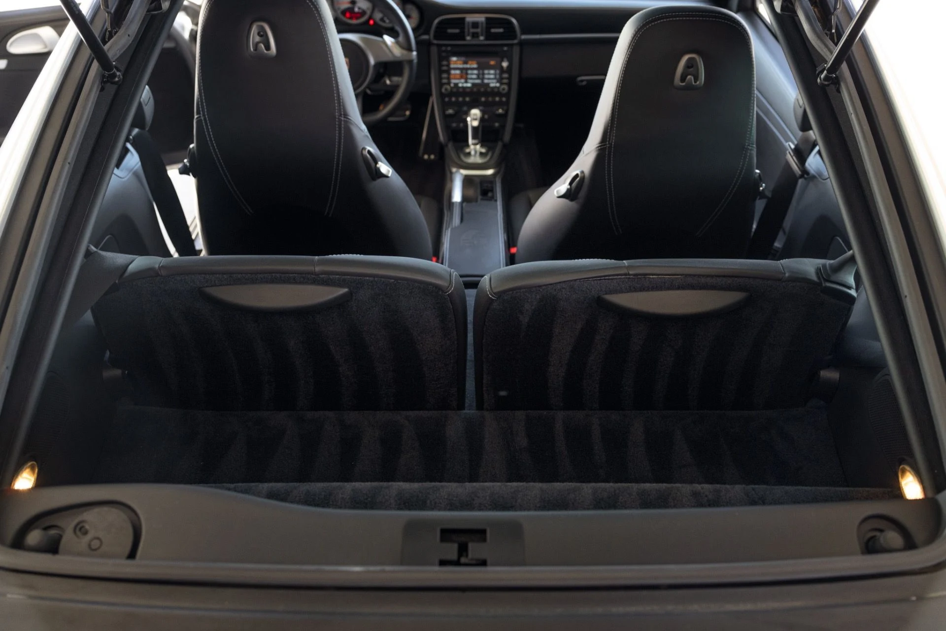 mph061_1825682129_Used_2010_Porsche_911_Targa_4_S_1775765317_5a3068b266