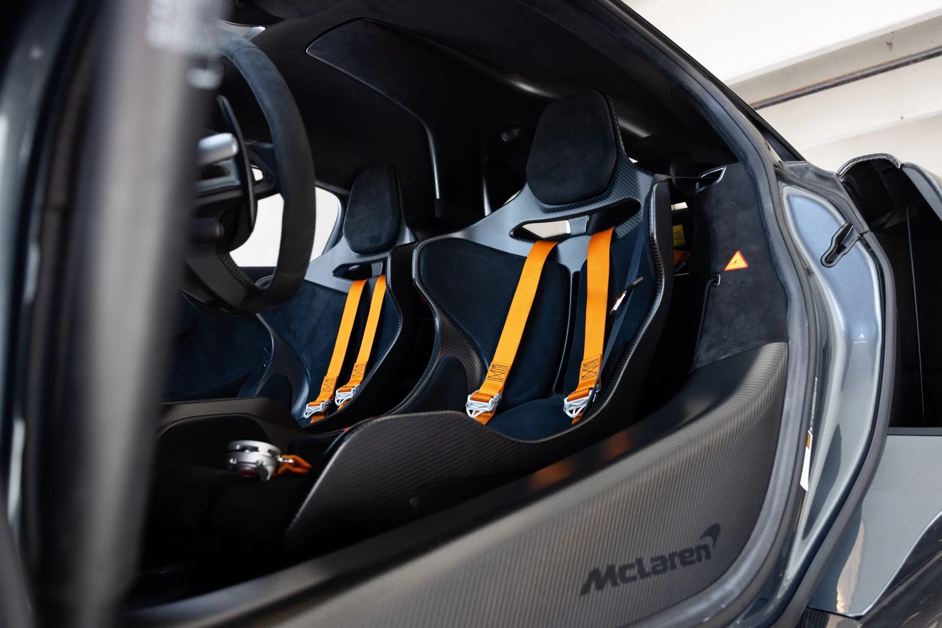 mph061_189230533_Used_2020_Mc_Laren_620_R_1785795567_1b974ae6fc