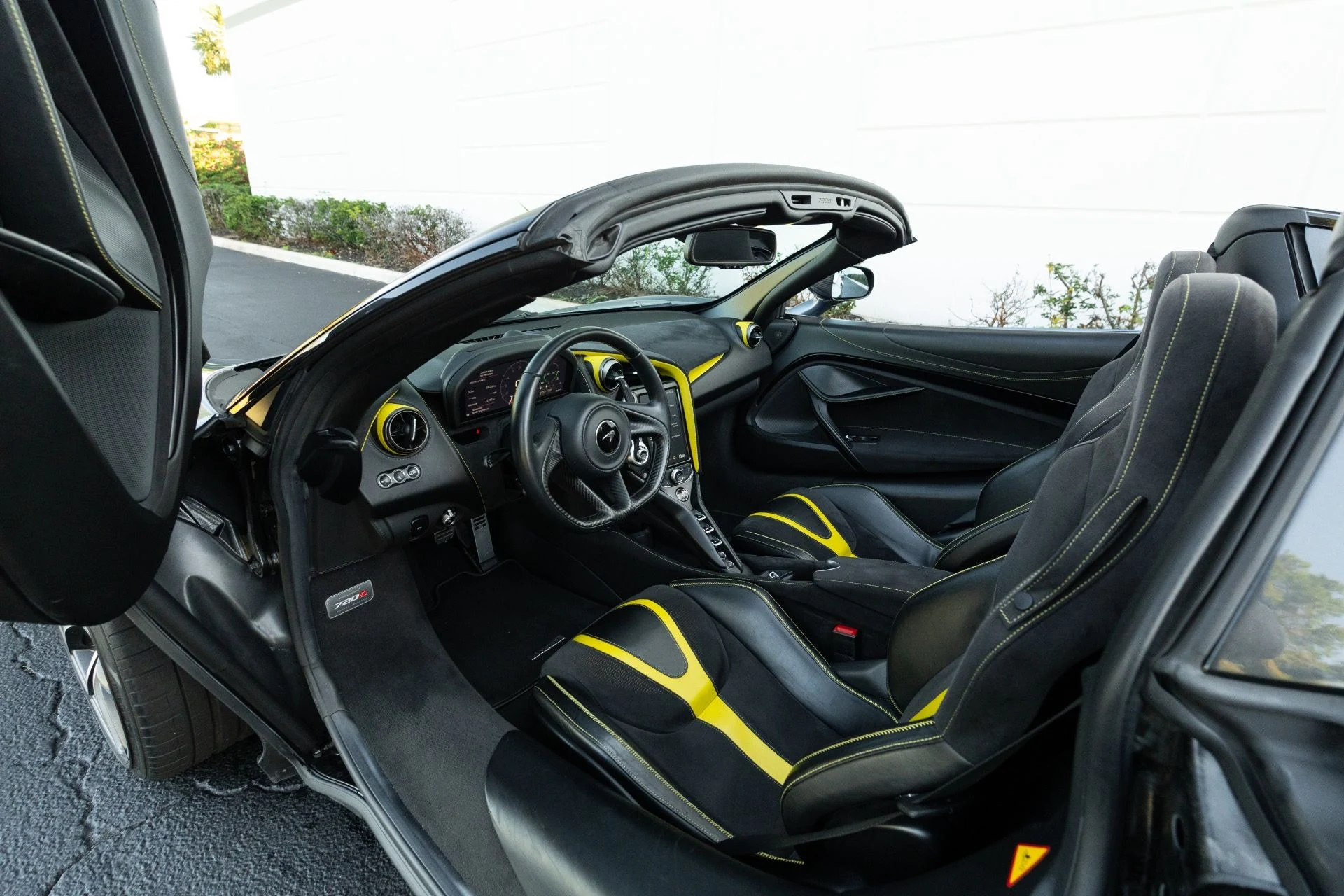 mph061_1996194416_Used_2020_Mc_Laren_720_S_Spider_1766779807_9c5368f330