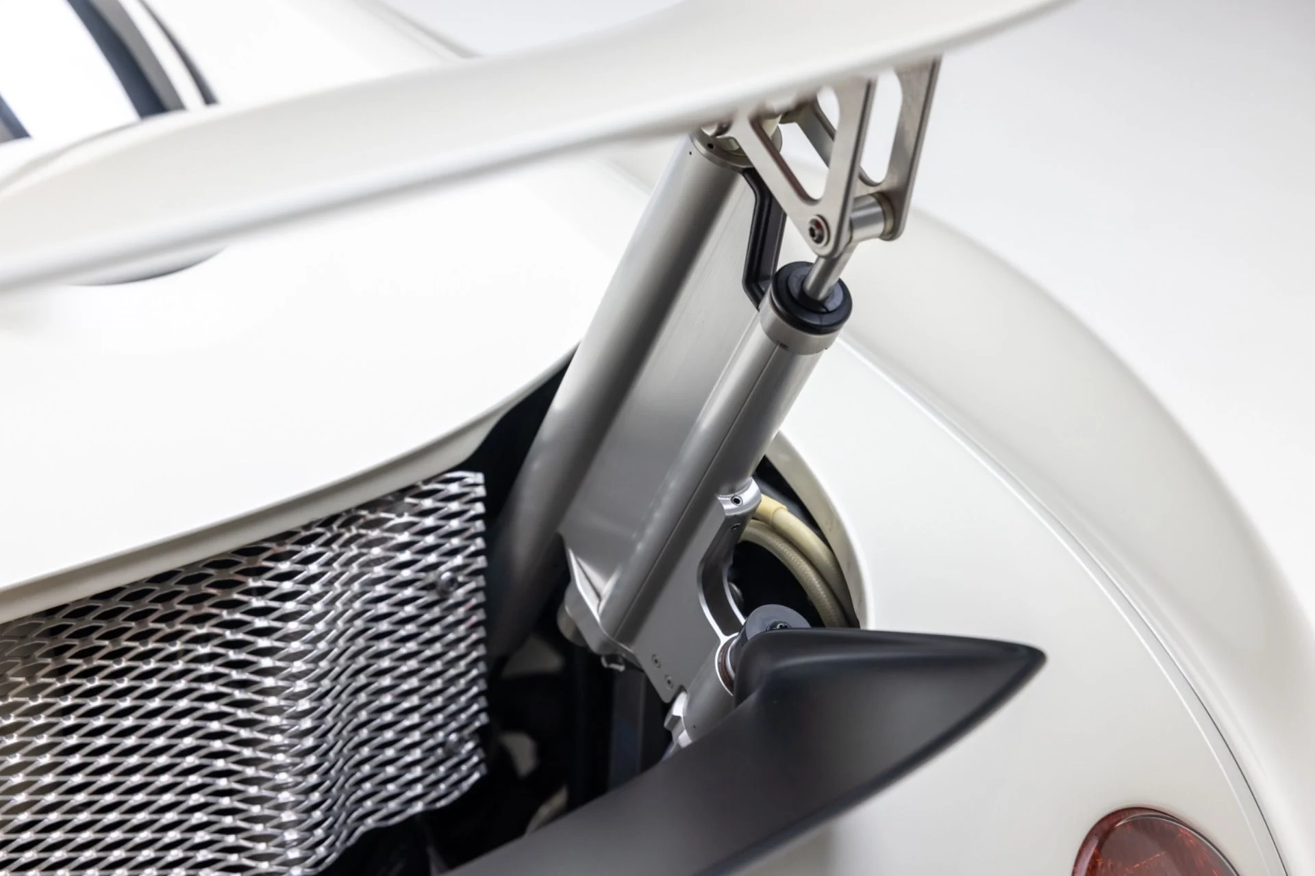 mph061_2035461795_13249_p62_l_df3c997ba3