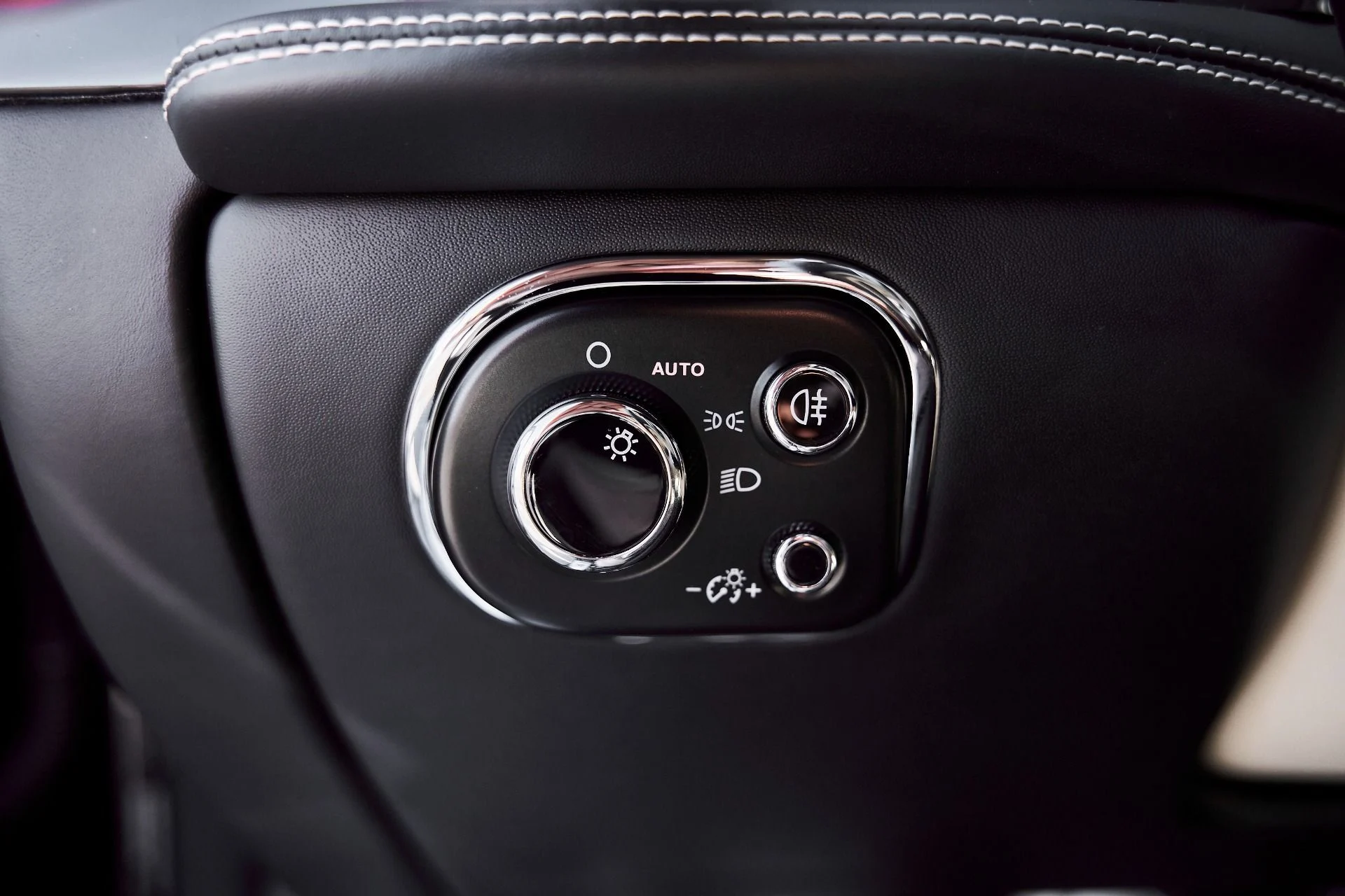 mph061_2049758232_Used_2019_Bentley_Mulsanne_Base_1773861440_bc23d392d9