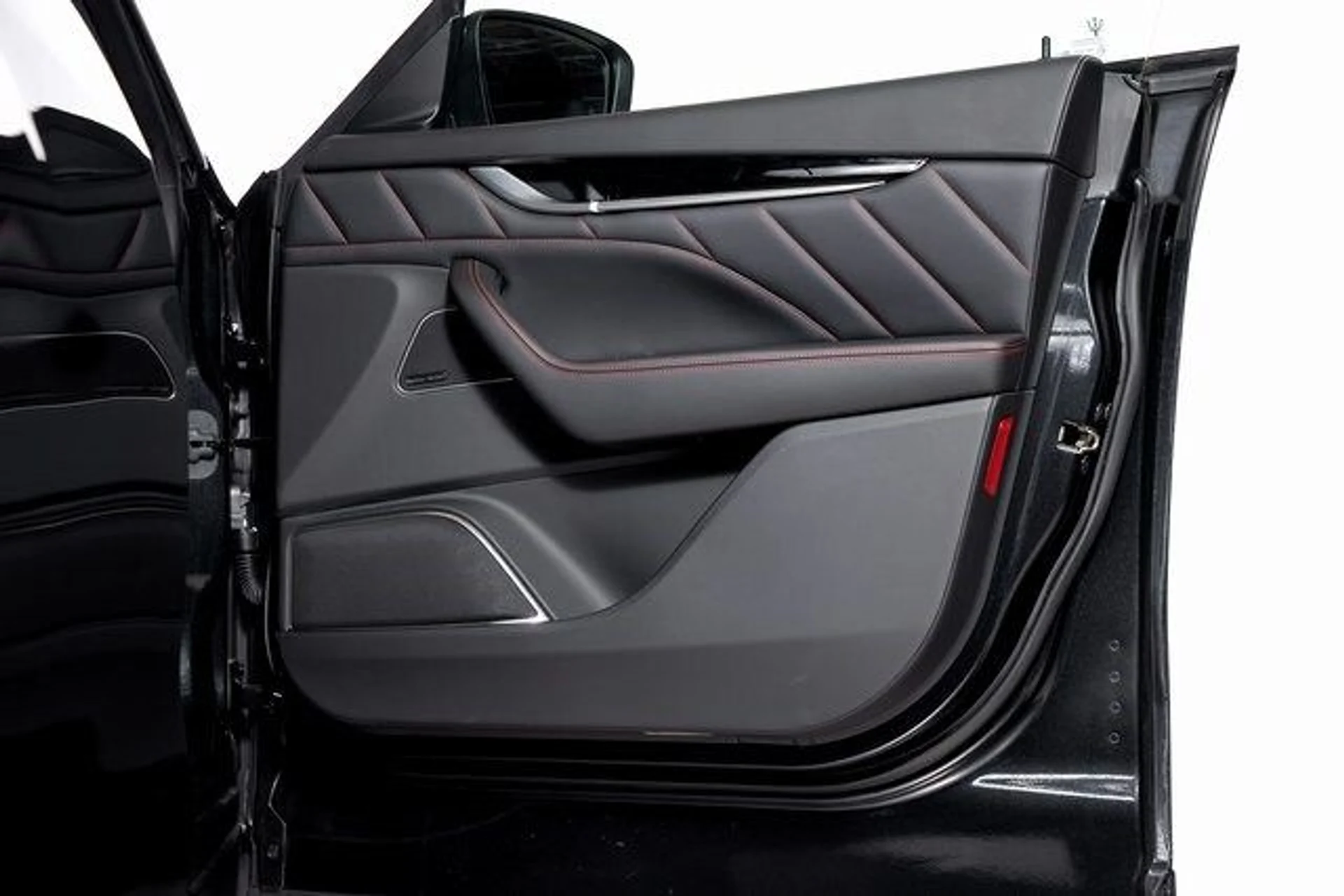 mph061_2077064661_c6537cb1fcd84fa02606b821360c80edx_13cb652e31